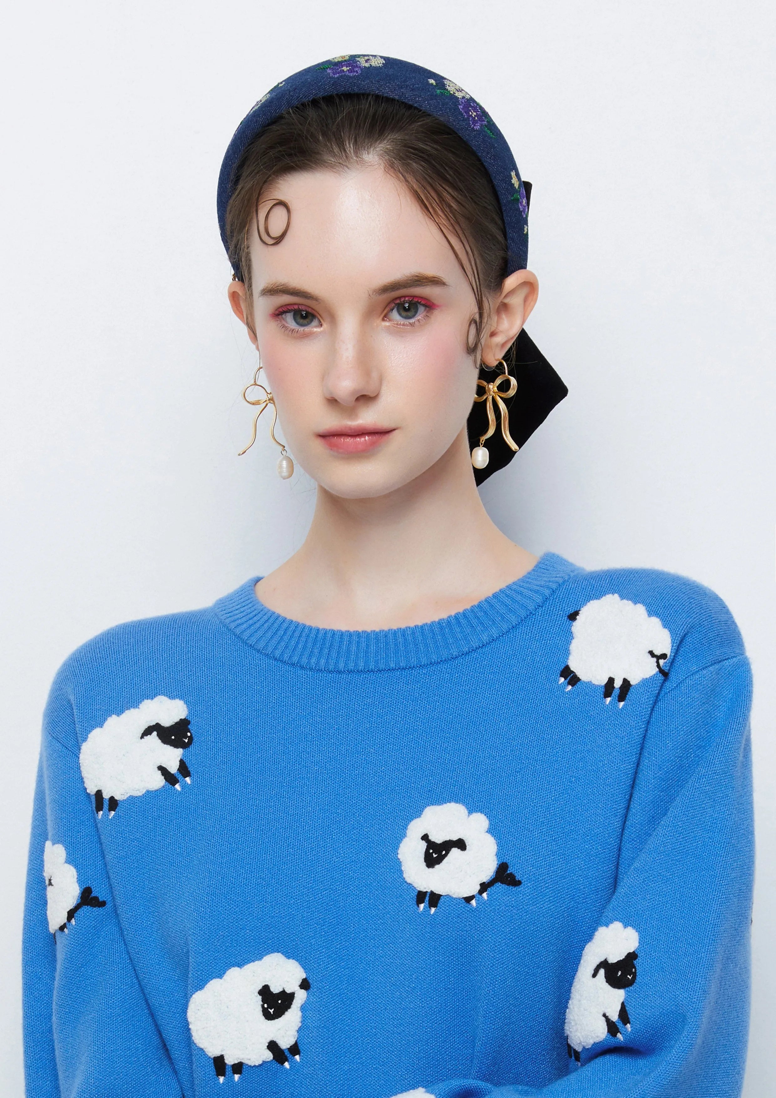 Sheep Field Pullover Fluffy Dreamer Collection