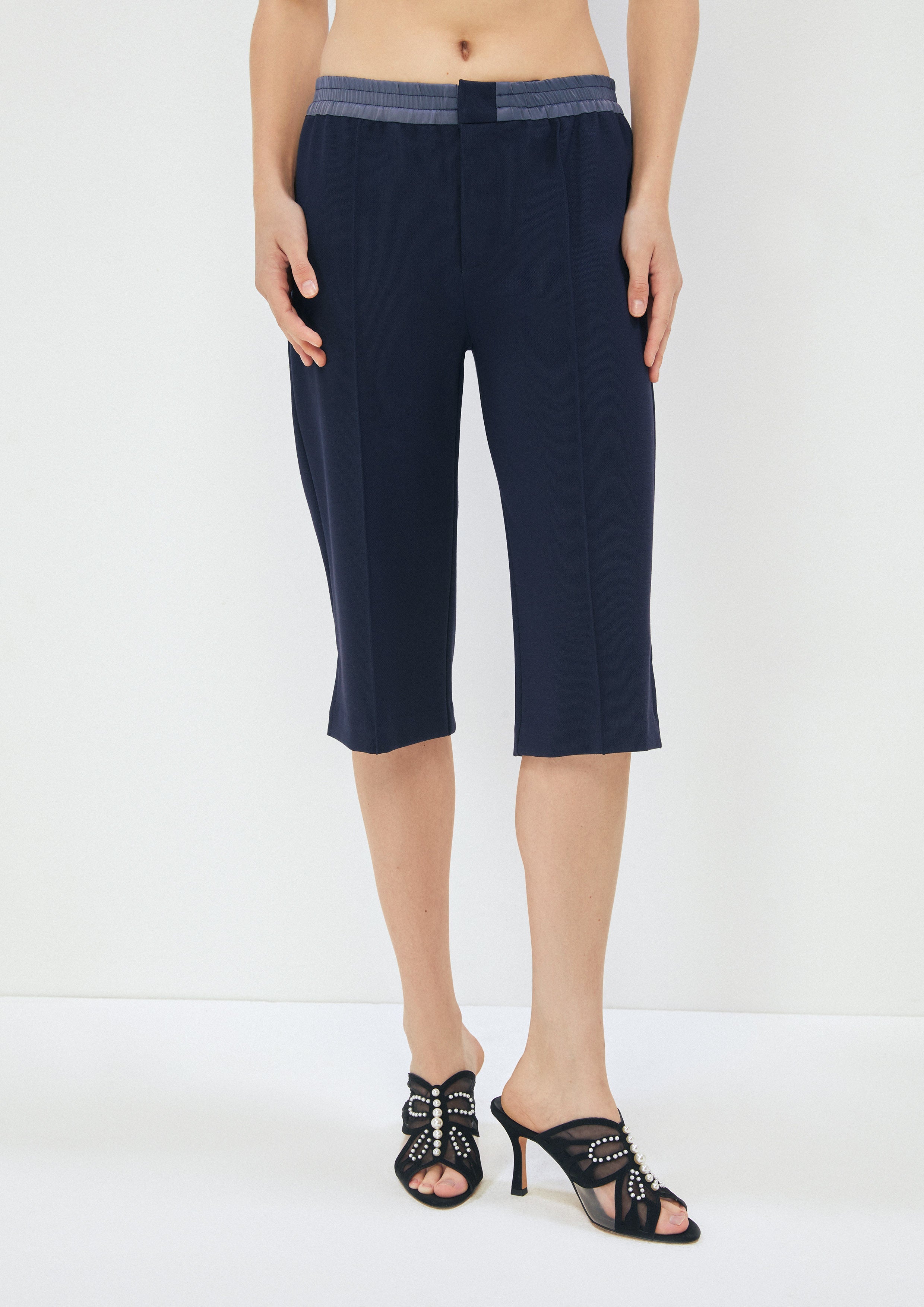 Front Pleated Shorts Adventure Awaits