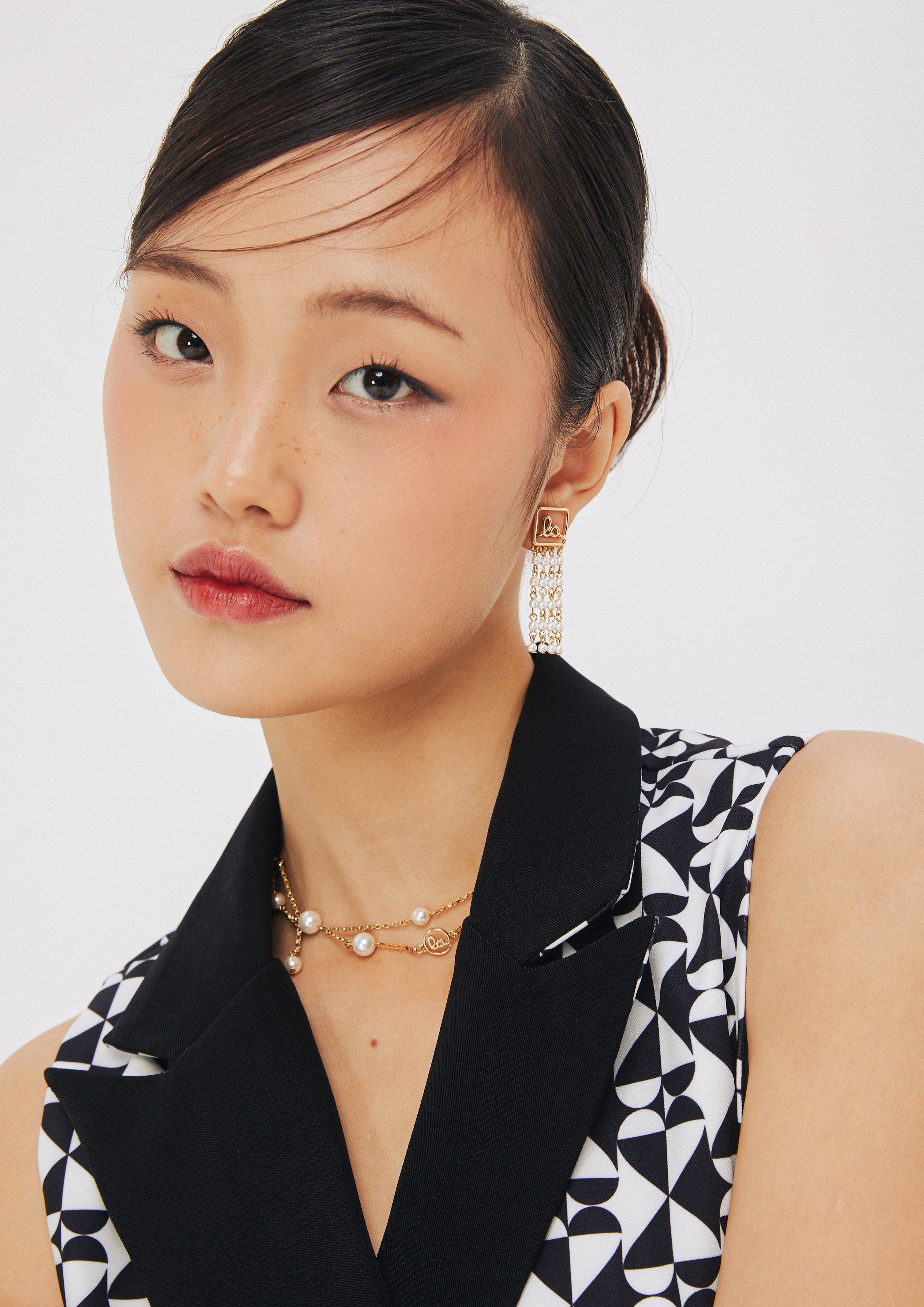 Lapina Earrings
