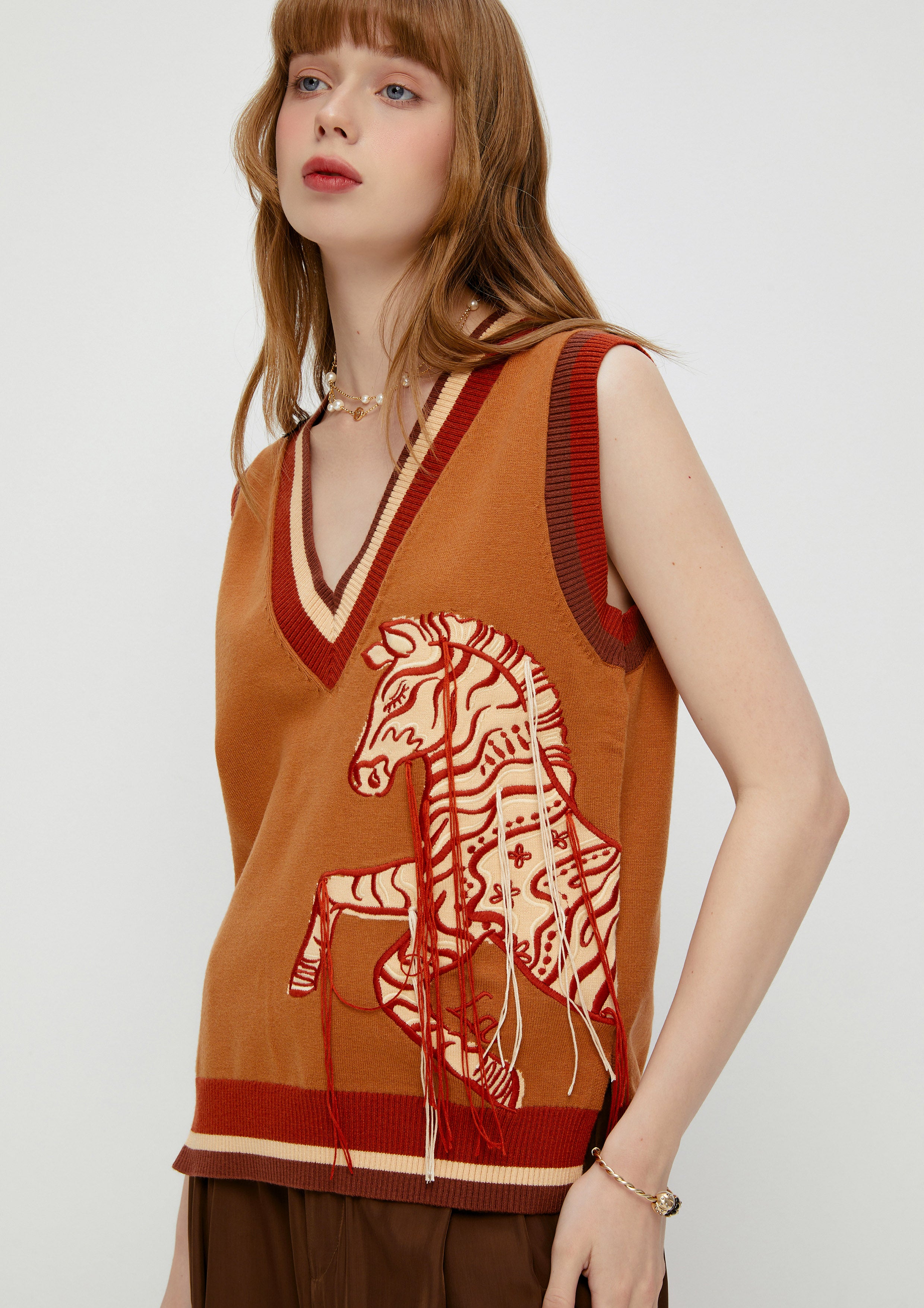 เสื้อกั๊ก ไหมพรม ลายม้าลาย Posh Escapade