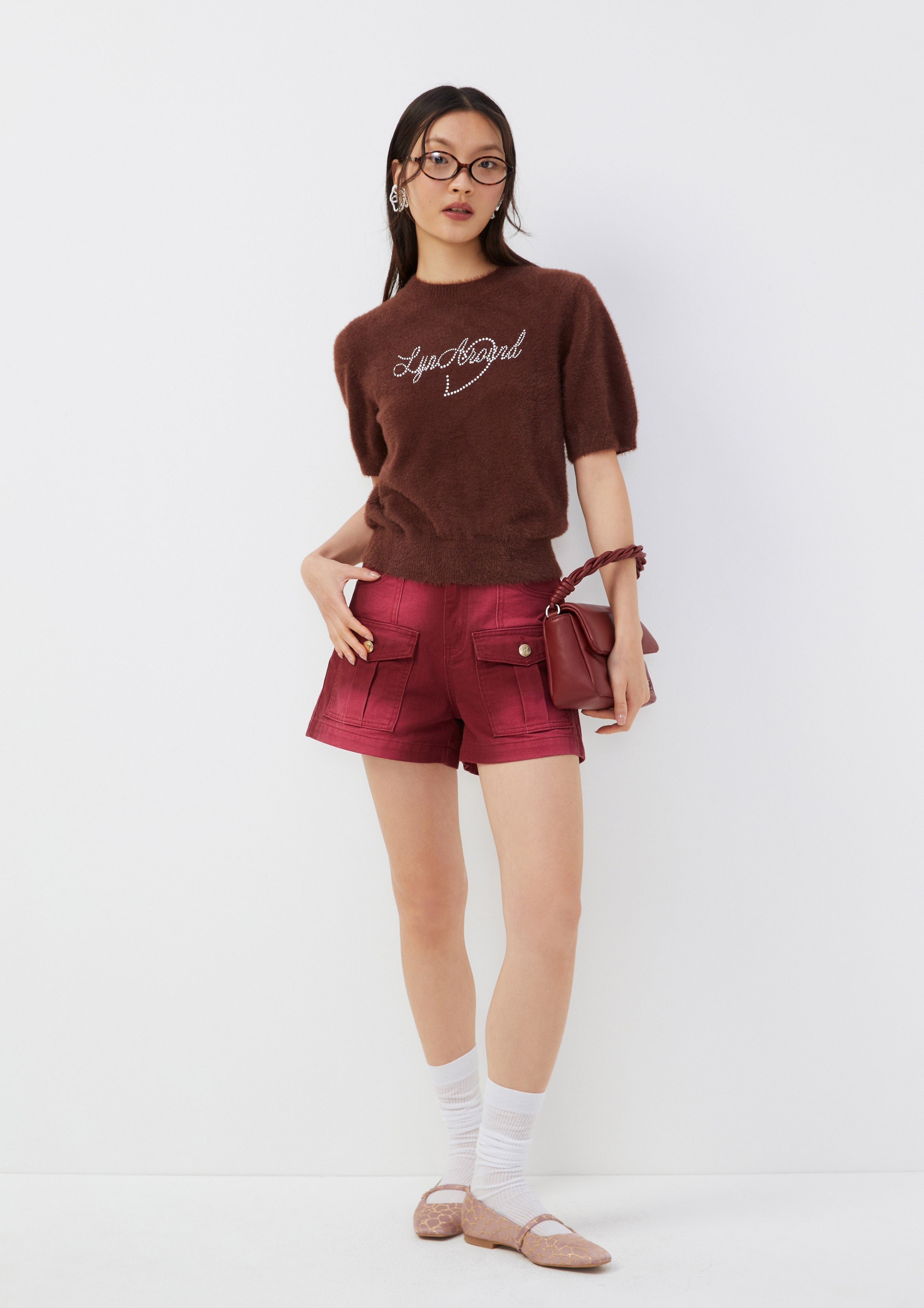 เสื้อยืด ผ้าถักขน Roar of Serengeti