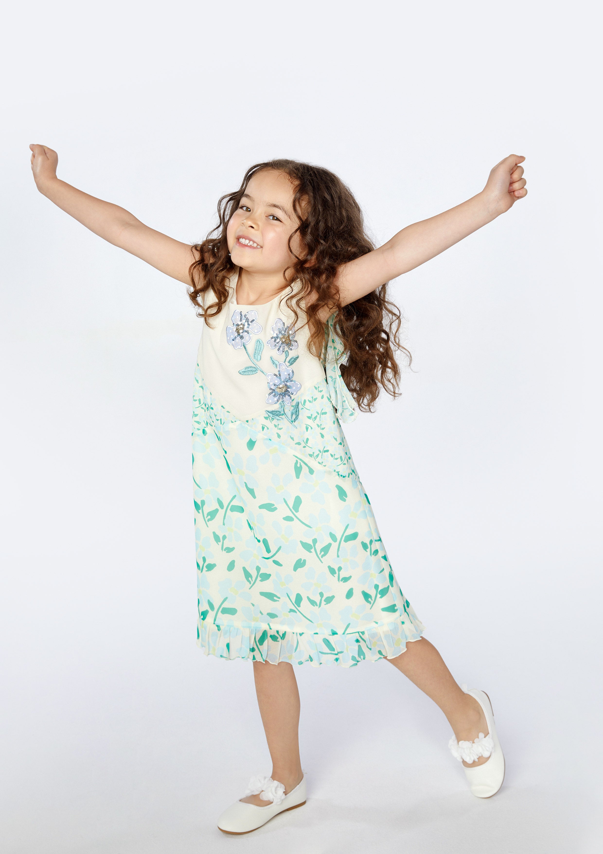 Floral Embellished Sleeveless Dress Adventure Awaits