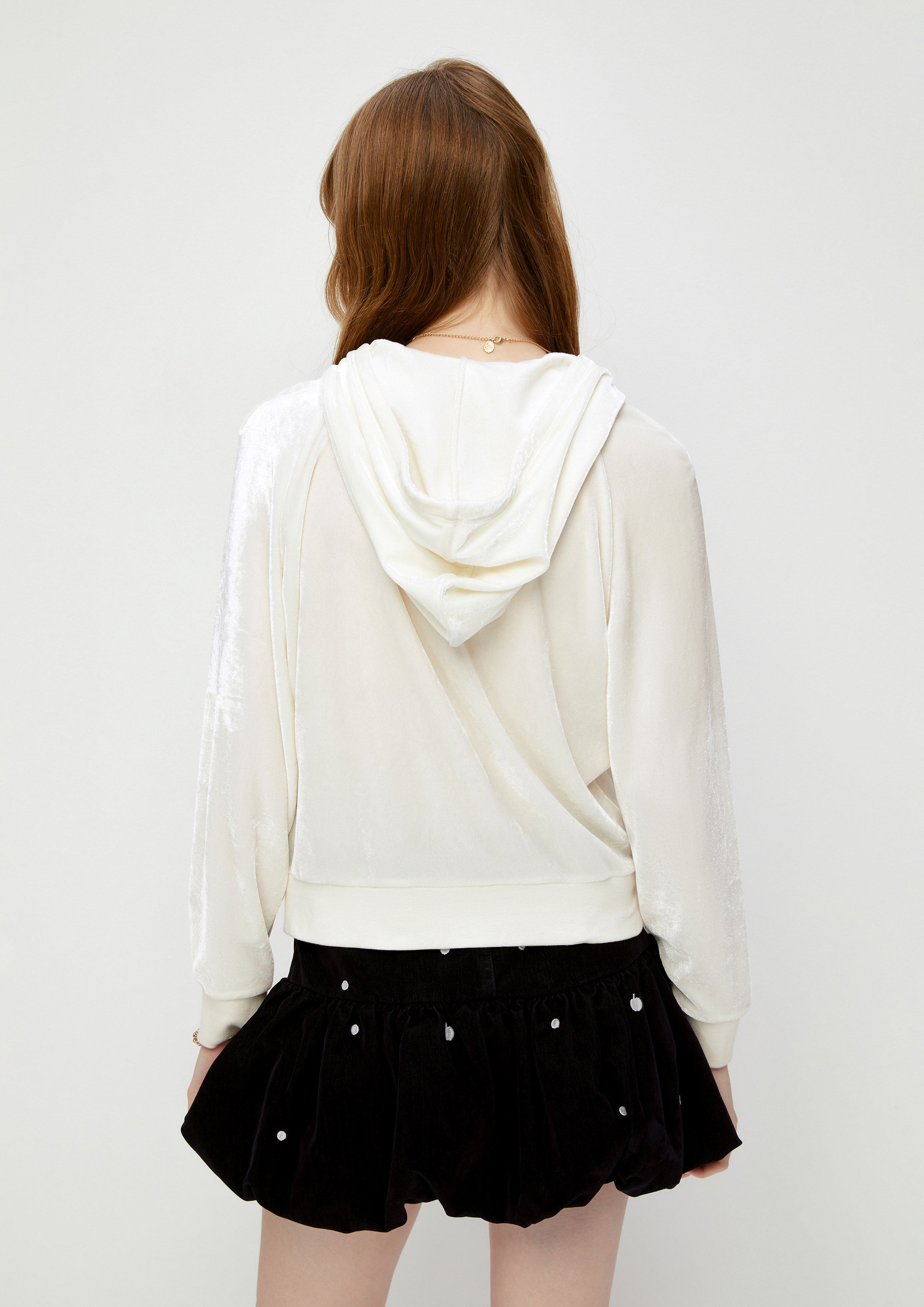 เสื้อกันหนาวแขนยาวผ้ากำมะหยี คอลเลกชัน Comfy Spots