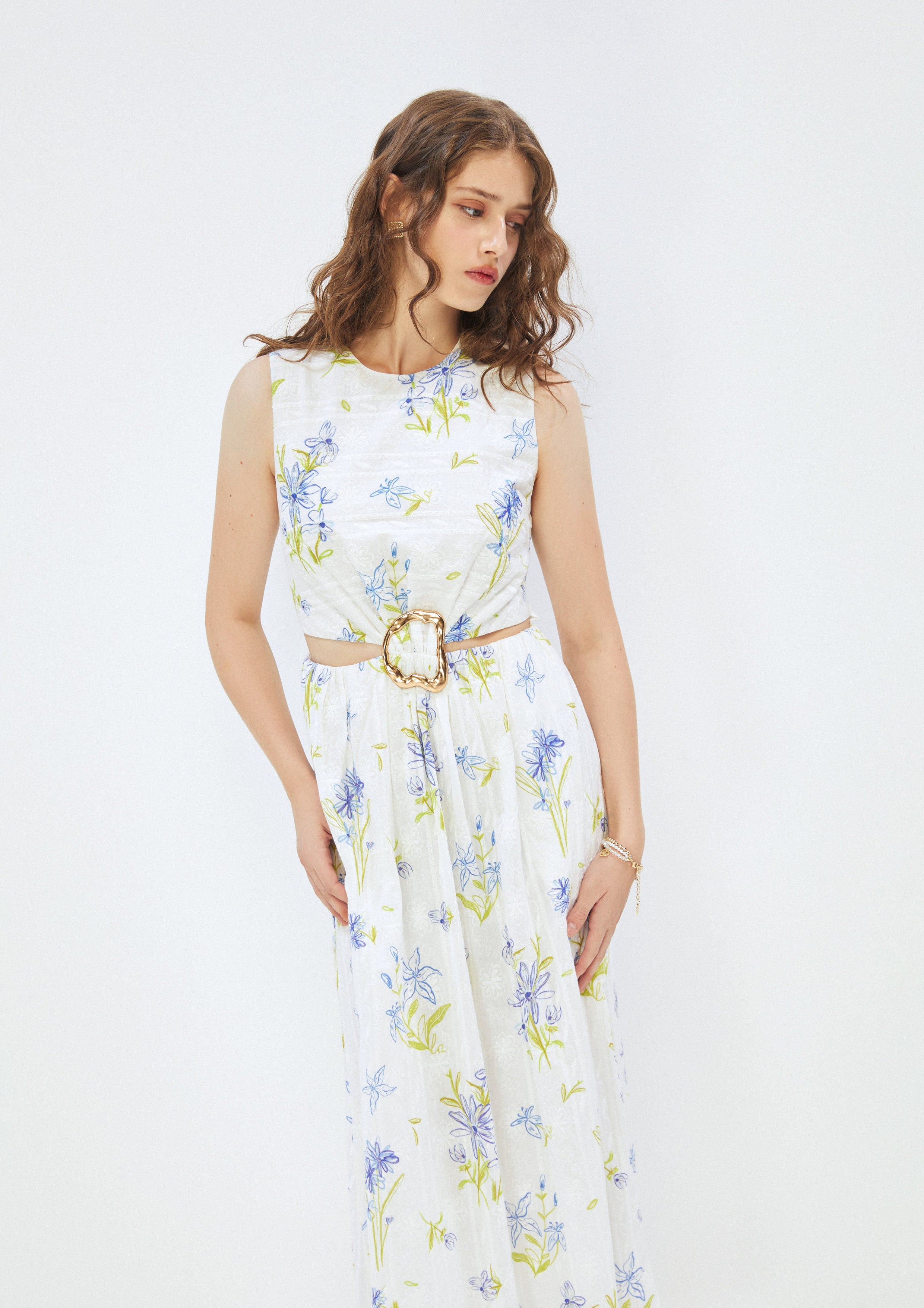 Floral Print Sleeveless Dress Adventure Awaits