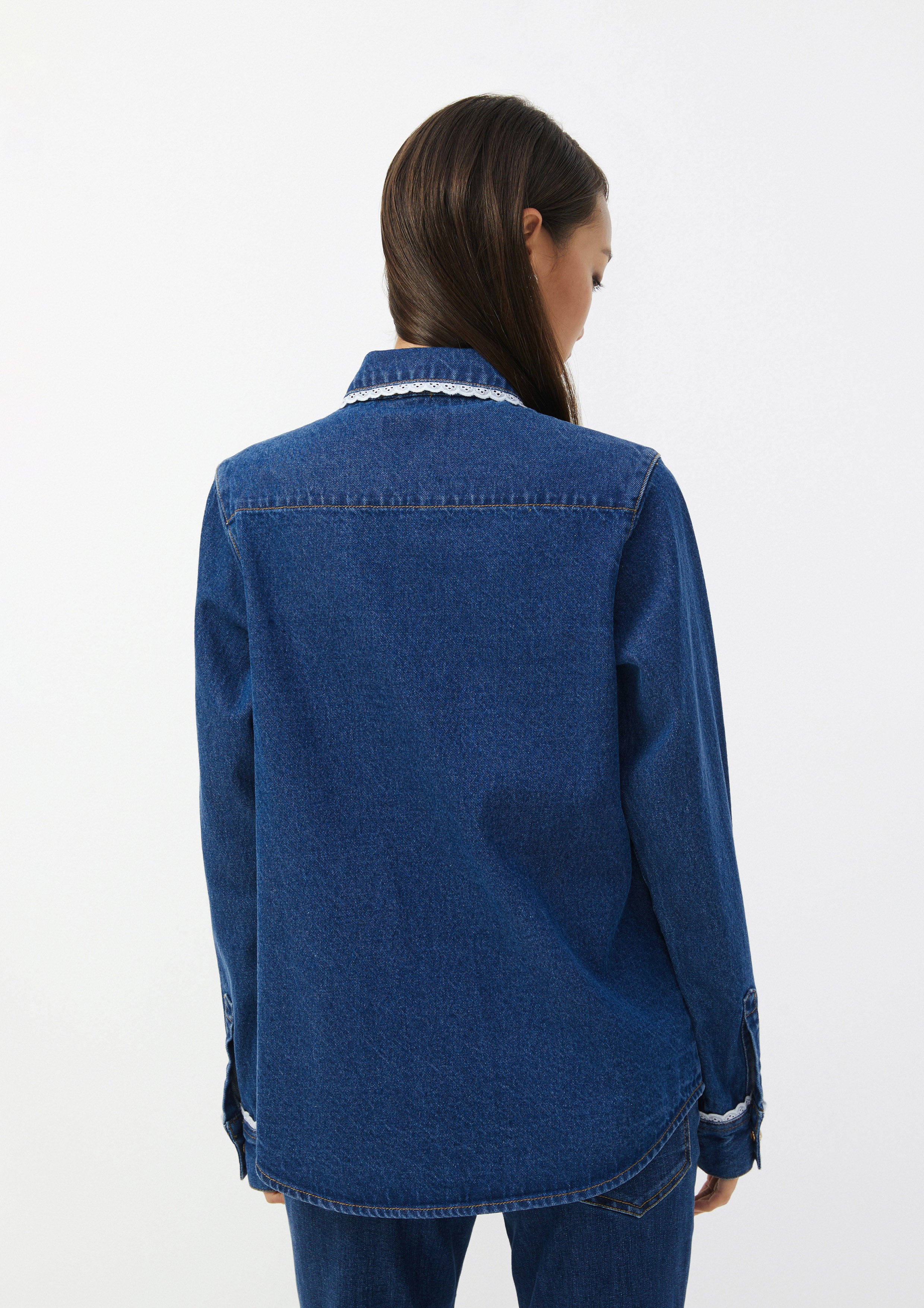 เสื้อเชิ้ตยีนส์ แขนยาว ปักลายดอกไม้ The Wild Spirit