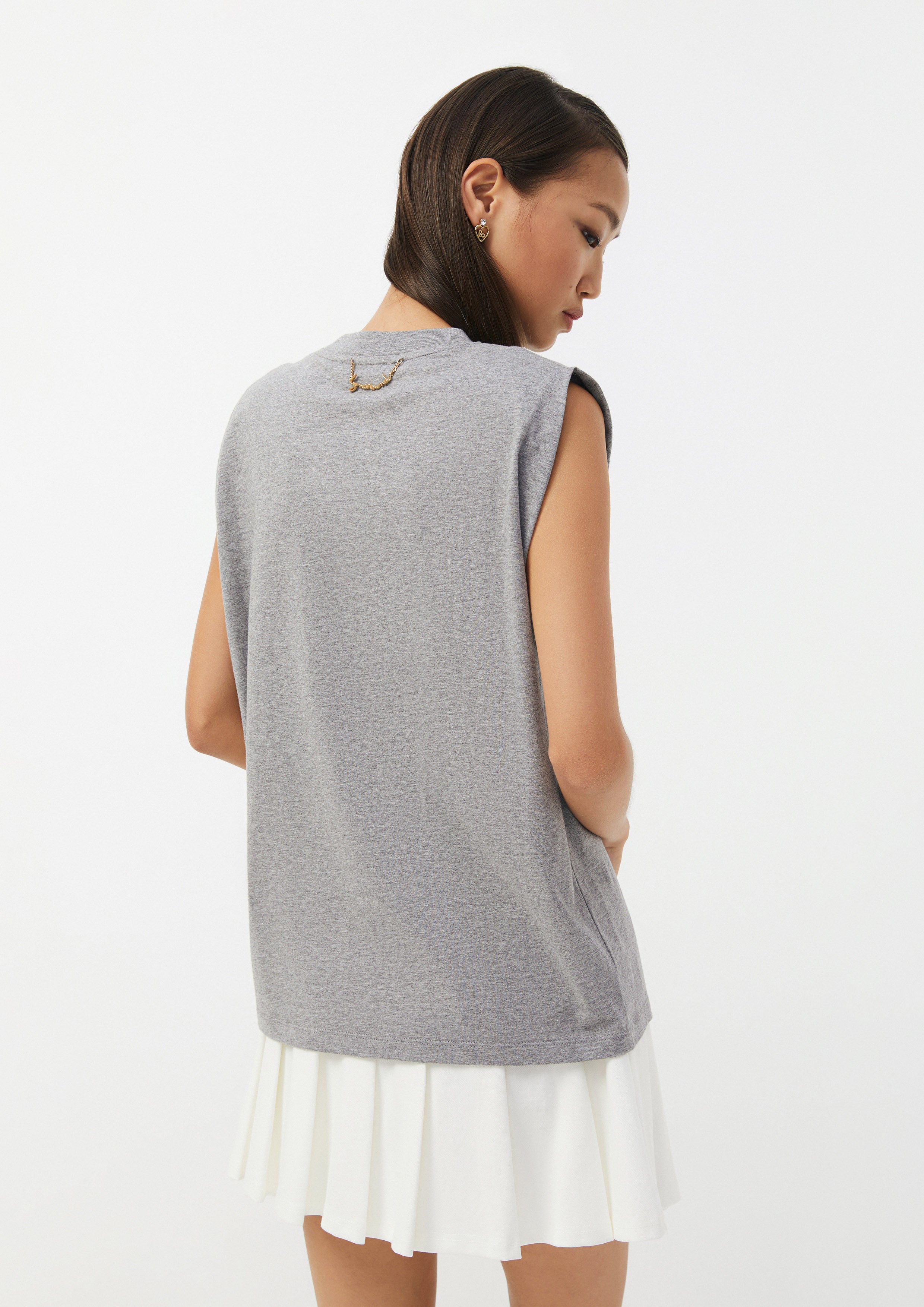 Crew Neck Sleeveless Top Urban Retreat