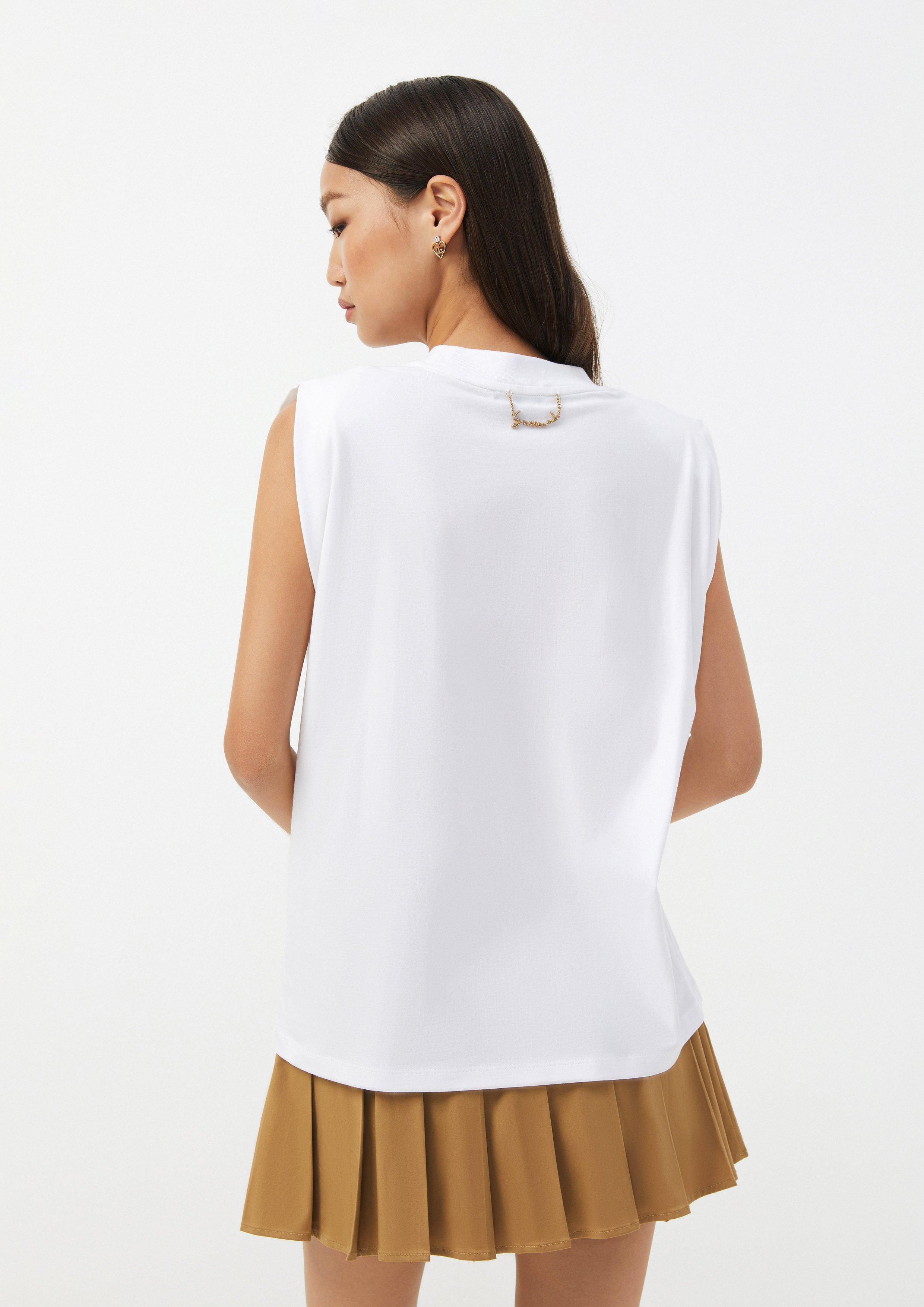 Crew Neck Sleeveless Top Urban Retreat