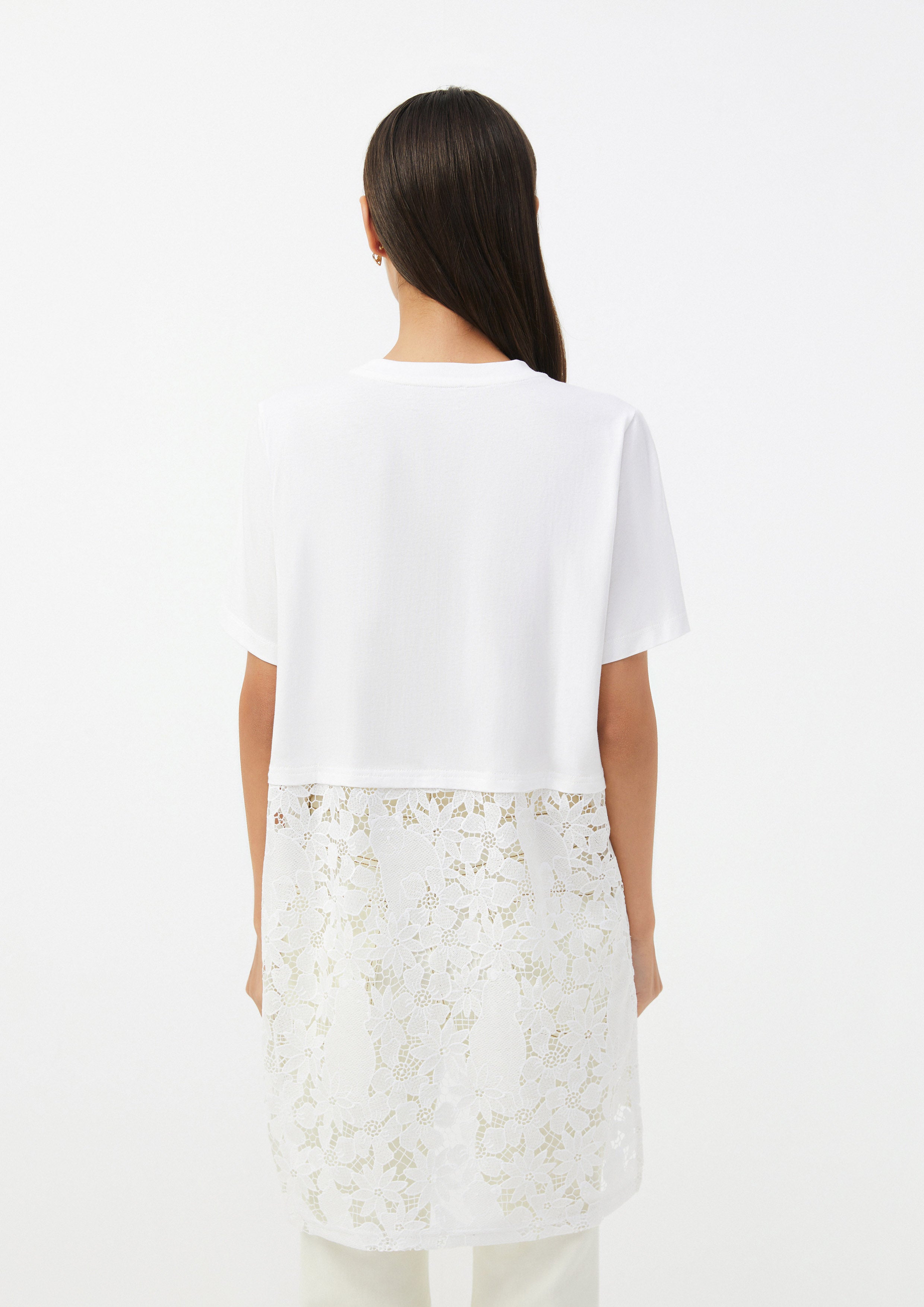 เสื้อยืด แต่งชายลูกไม้ พิมพ์ลายหมีและดอกไม้ The Wild Spirit