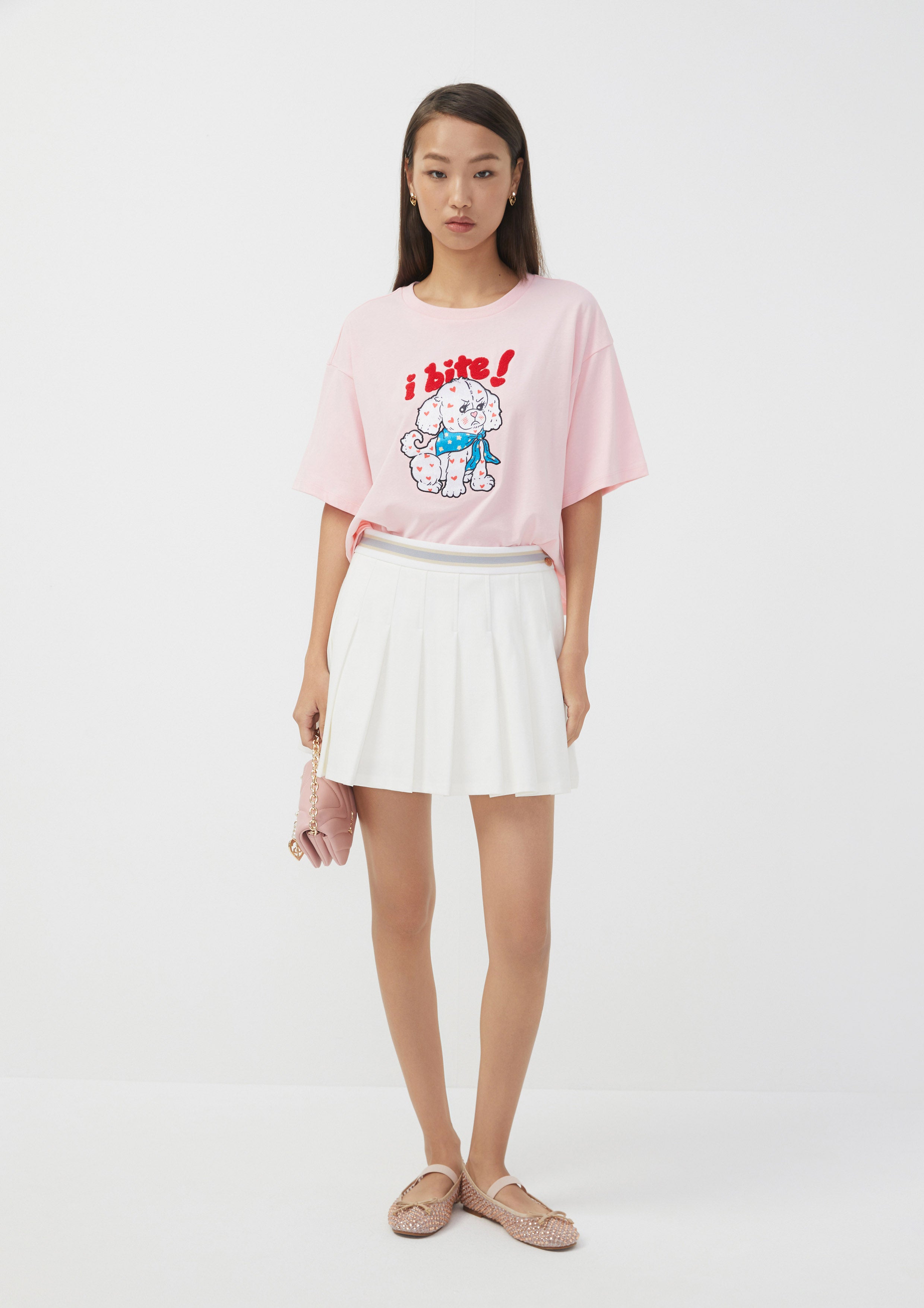 เสื้อยืด ทรงหลวม ลายกราฟิกน้องหมา "I Bite!"