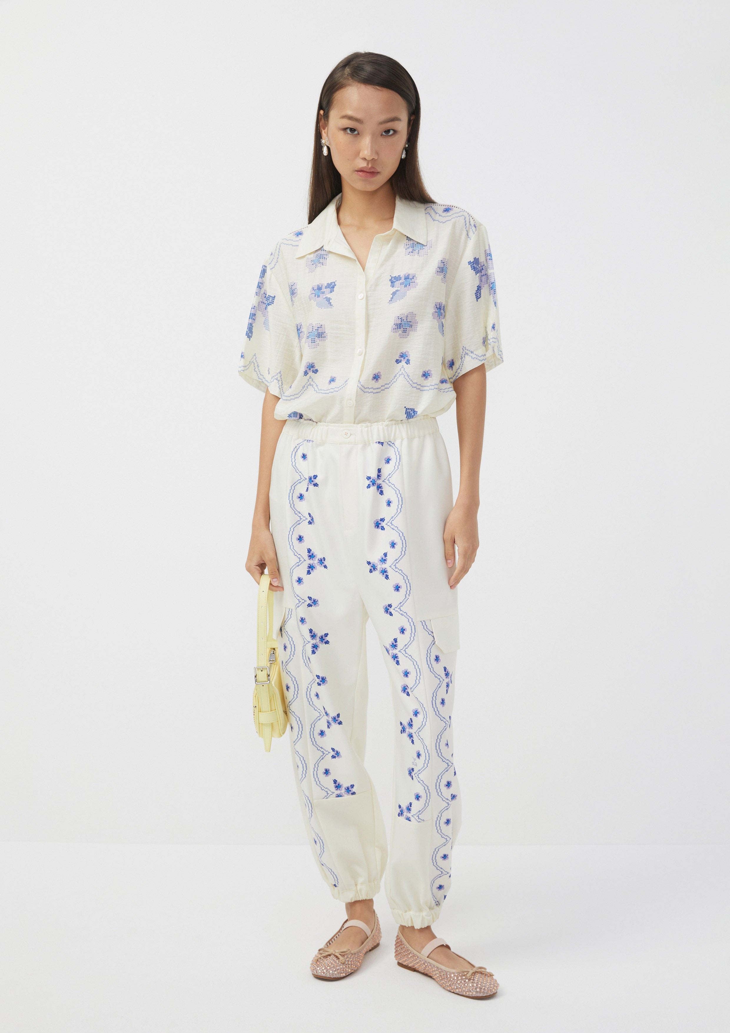 เสื้อเชิ้ต แขนสั้น ปักลายดอกไม้ Scandi Folk Art