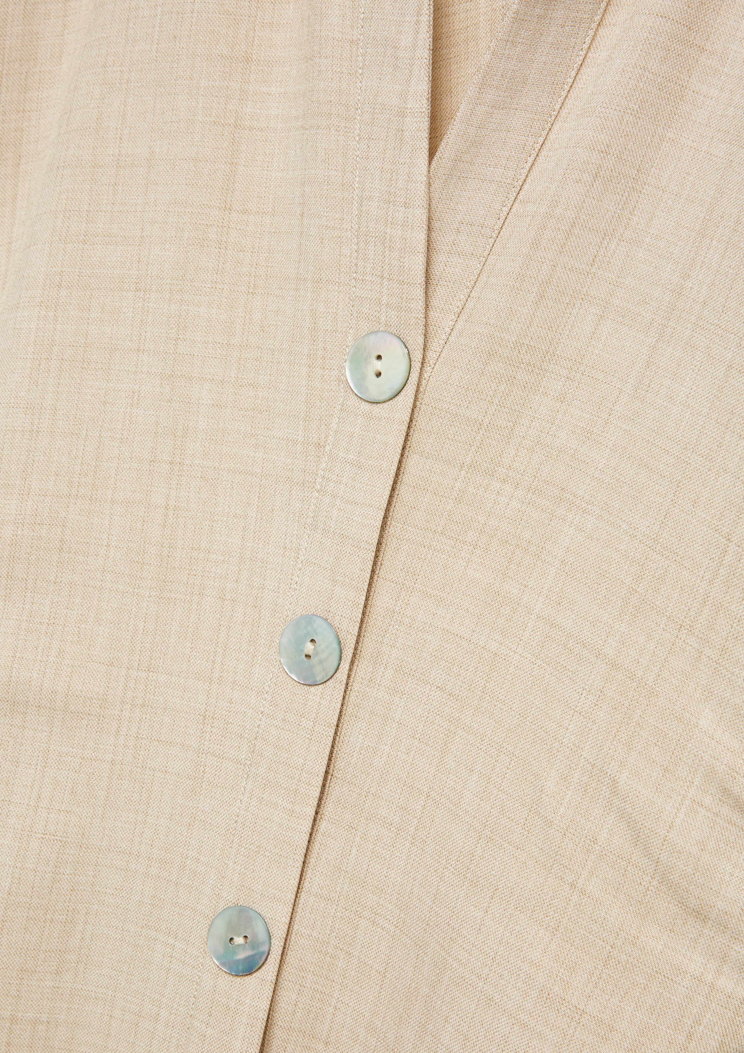 เดรสคลุมเข่า คอปก ดีเทลจับจีบเอว Ember Mirage