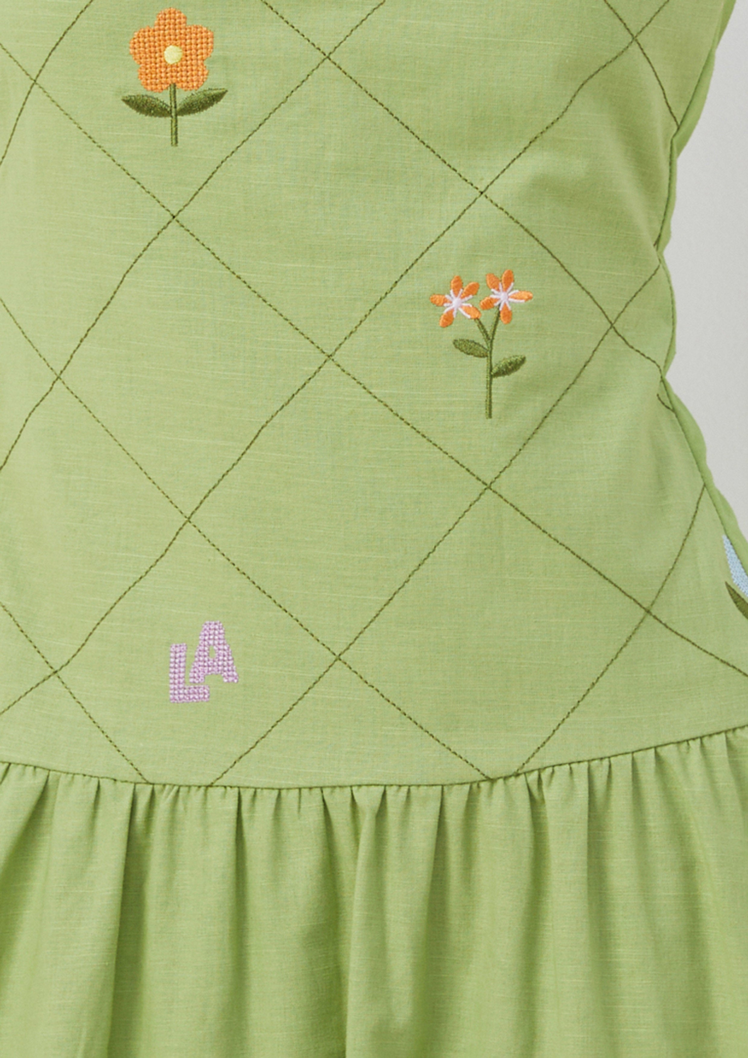 เดรสสายเดี่ยว ปักลายดอกไม้ Folk Bloom