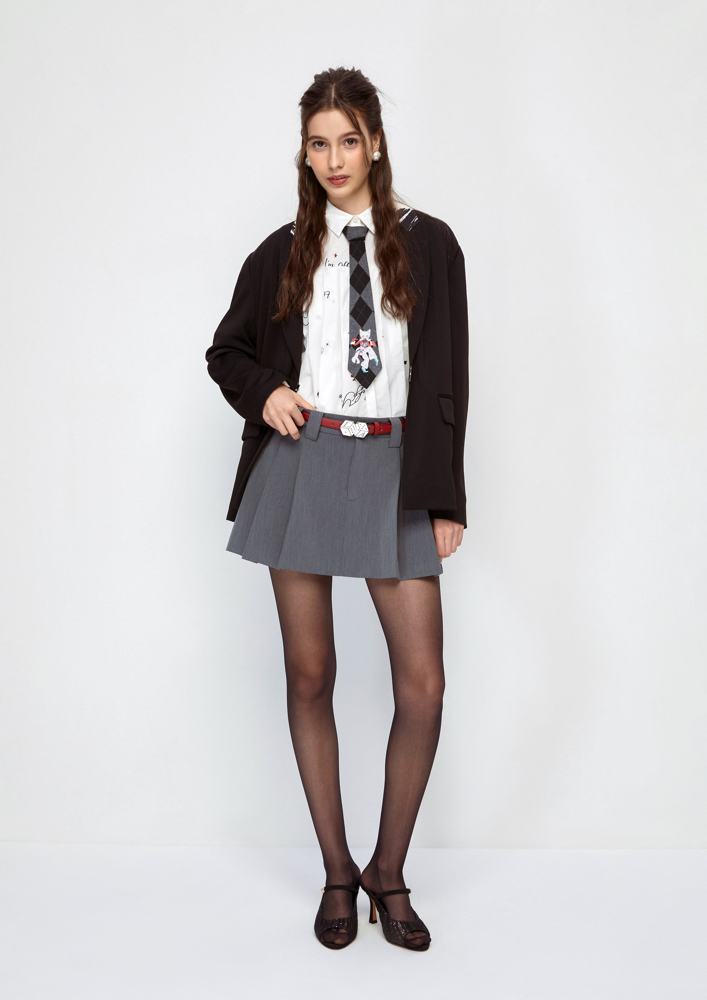 กระโปรงพลีทสั้นพร้อมเข็มขัด คอลเลกชัน Dust and Diamonds