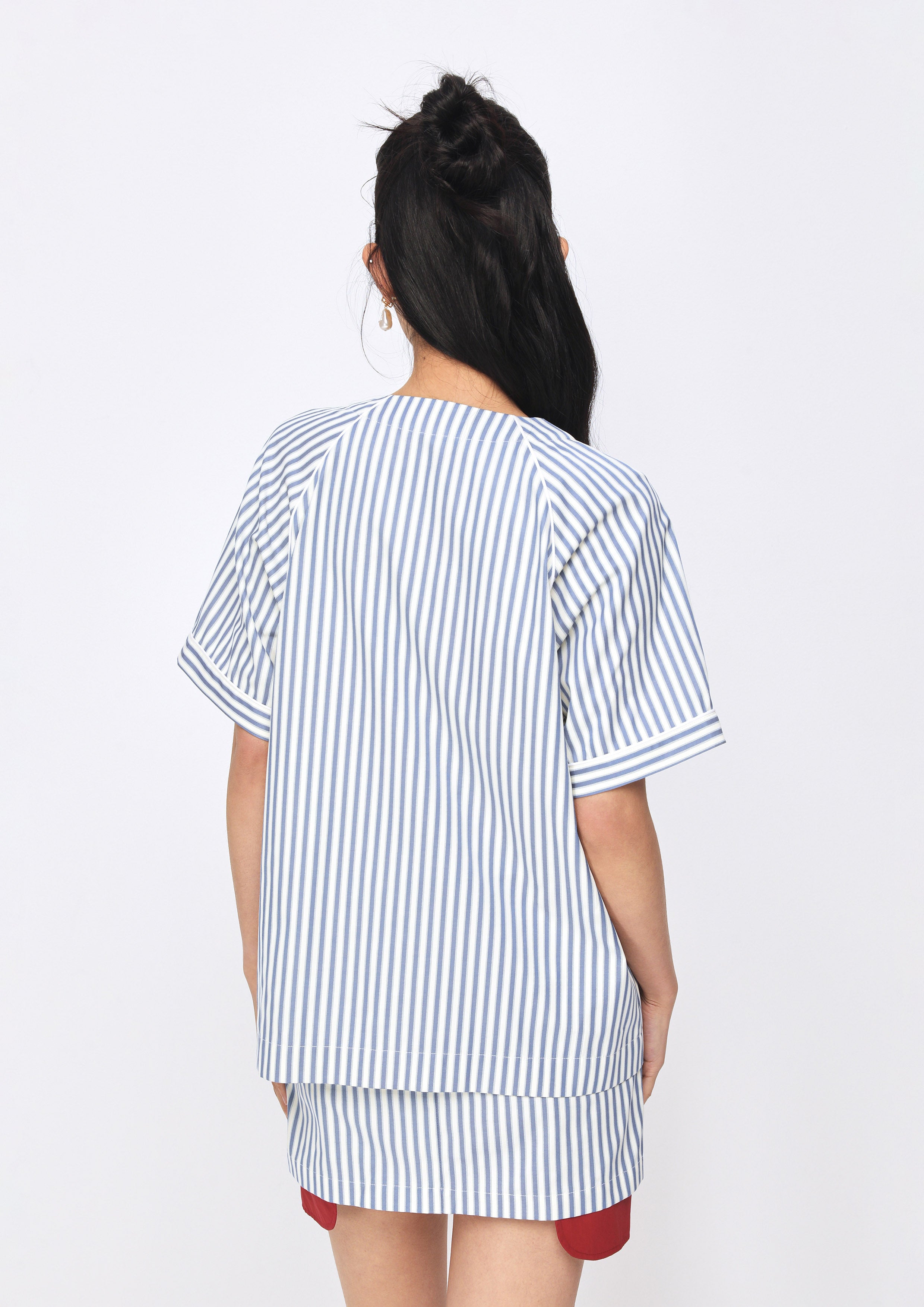 เสื้อเชิ้ตลายทางแขนสั้น คอลเลกชัน Property of Jolly