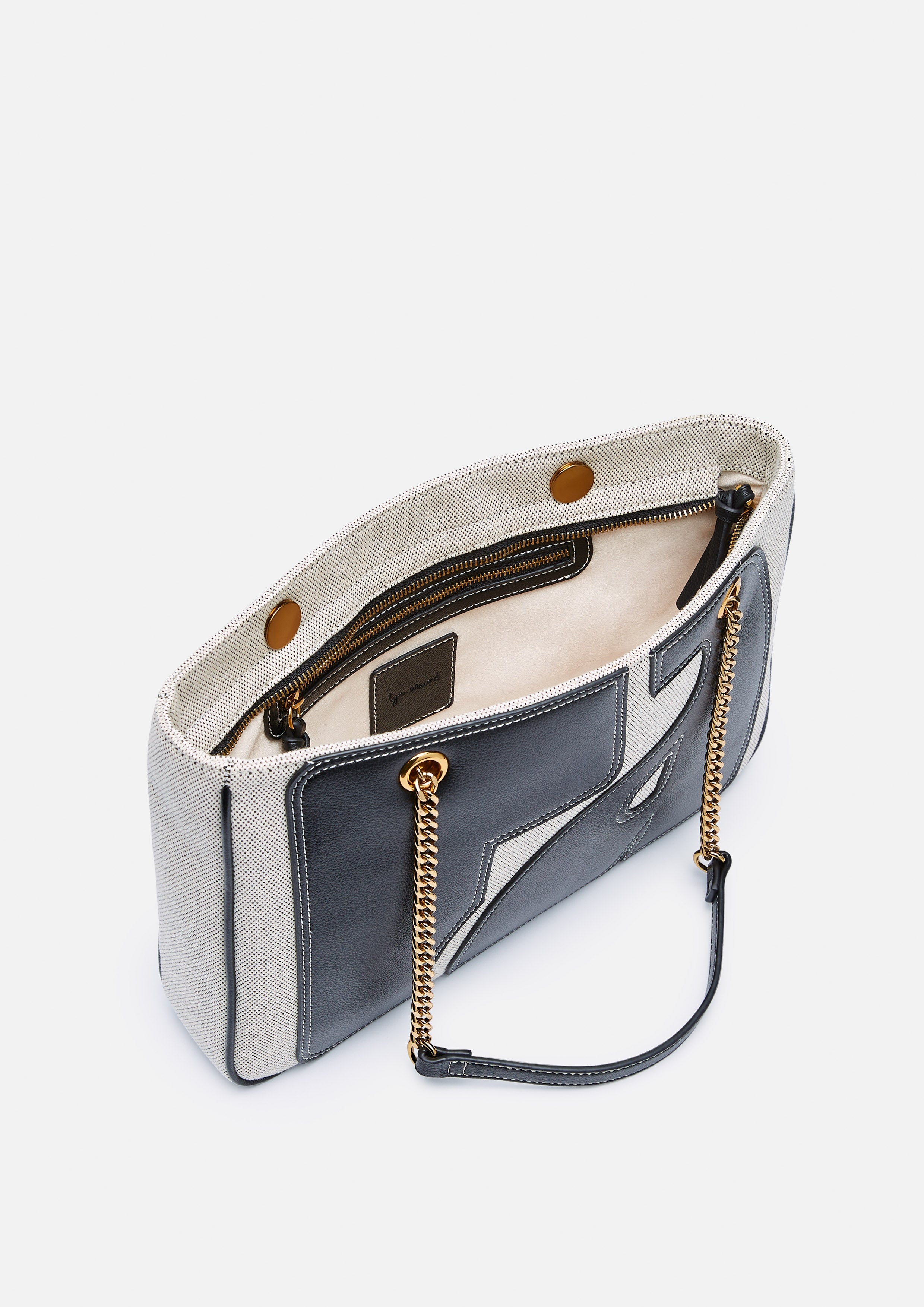 กระเป๋าโท้ท Loyallie