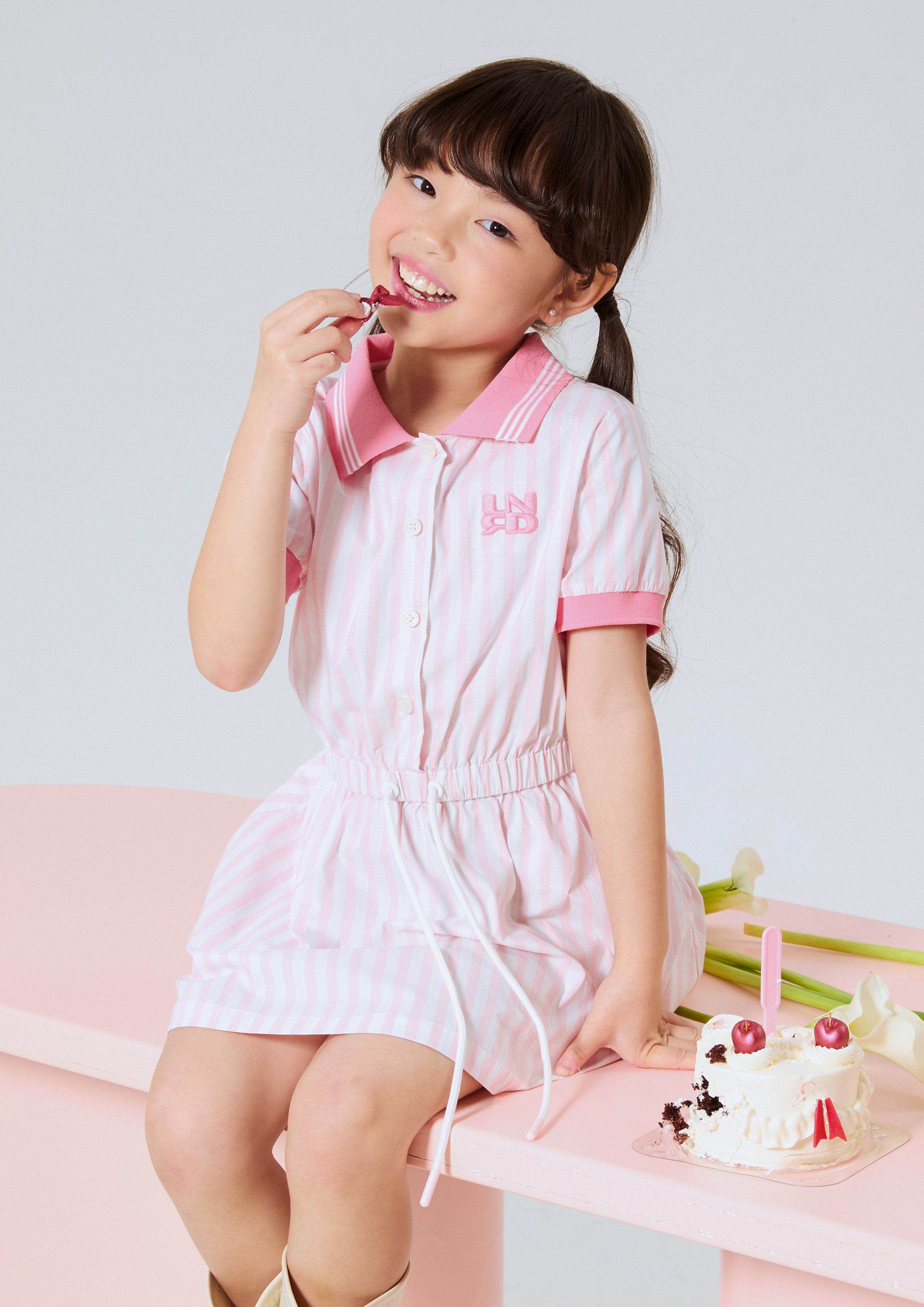 เดรสสั้นลายทางปักโลโก้ สำหรับเด็กผู้หญิง คอลเลกชัน Speed Voyard