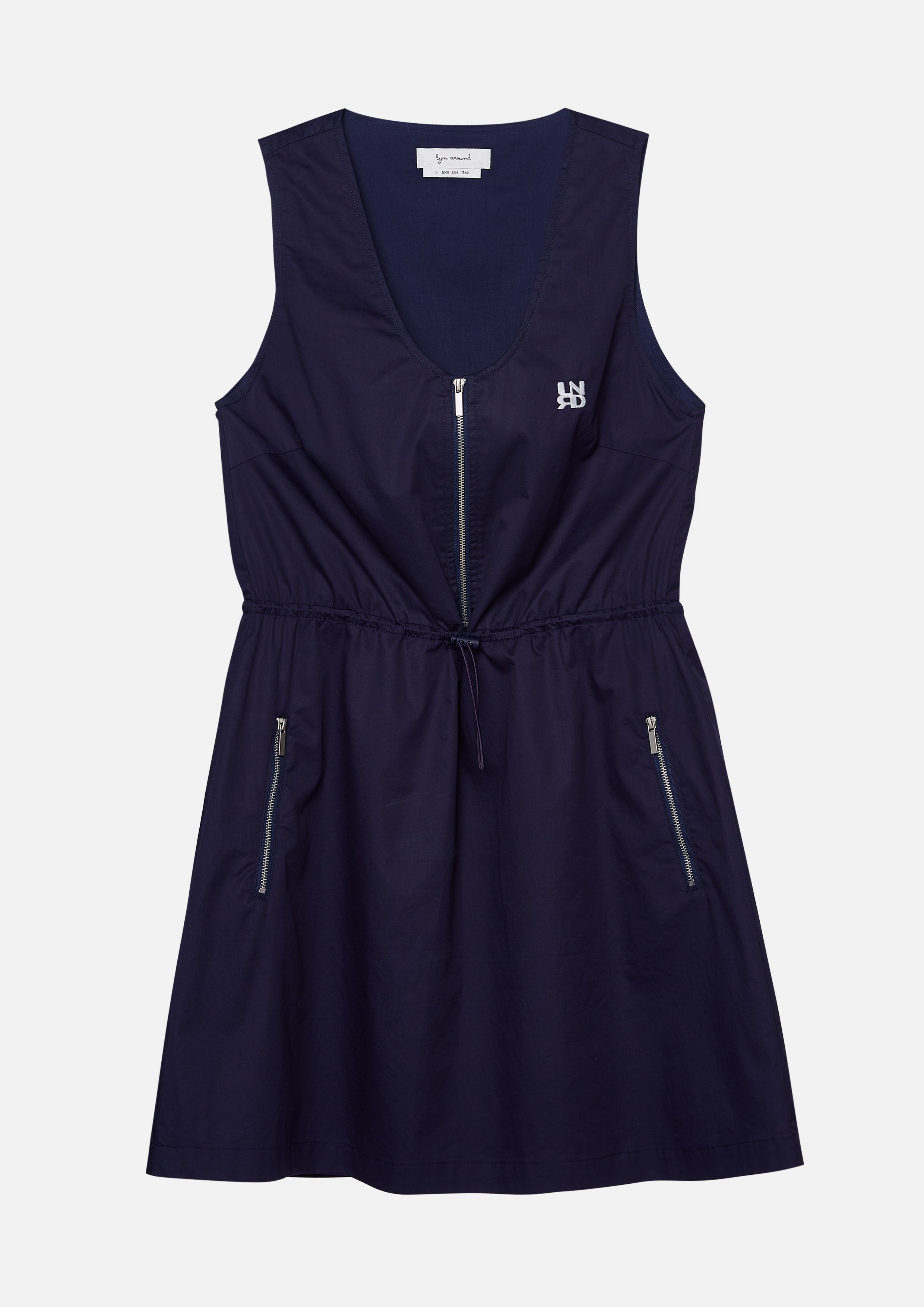 เดรสสั้นแขนกุดปักโลโก้ คอลเลกชัน Miracle Voyard