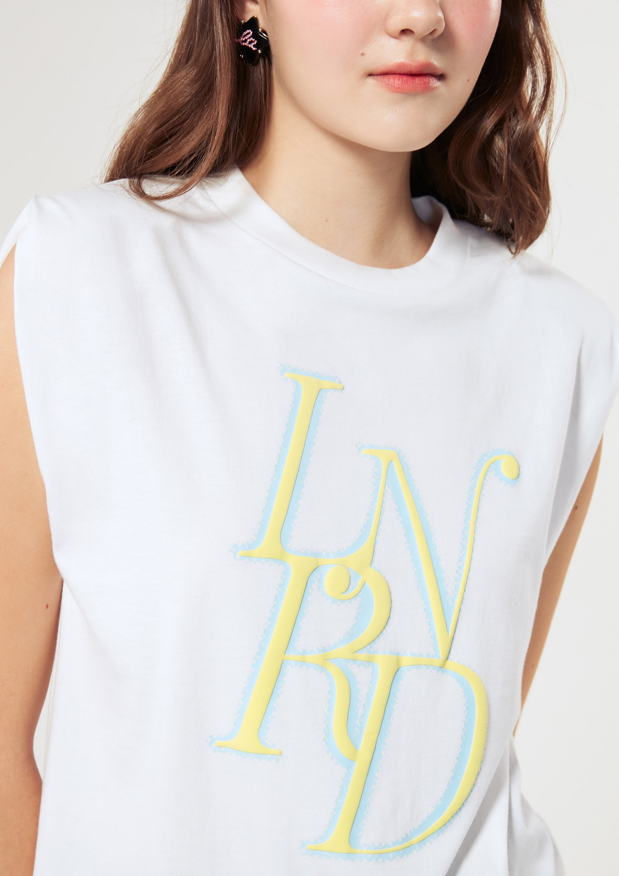 เสื้อแขนกุดปักลายโลโก้ คอลเลกชัน Neon Dreams