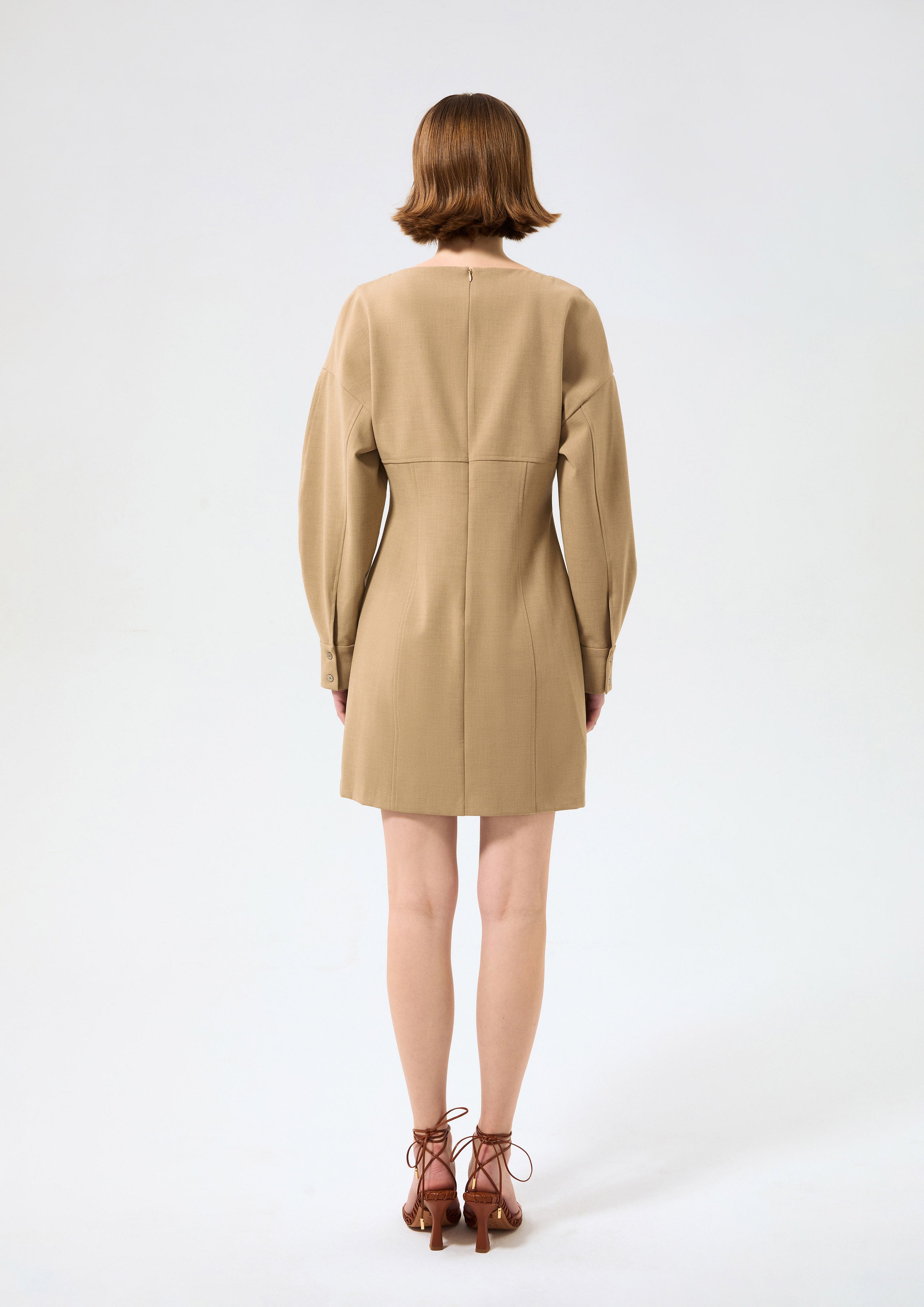 เดรสสั้นแขนยาว คอลเลกชัน Rosewood Fleur