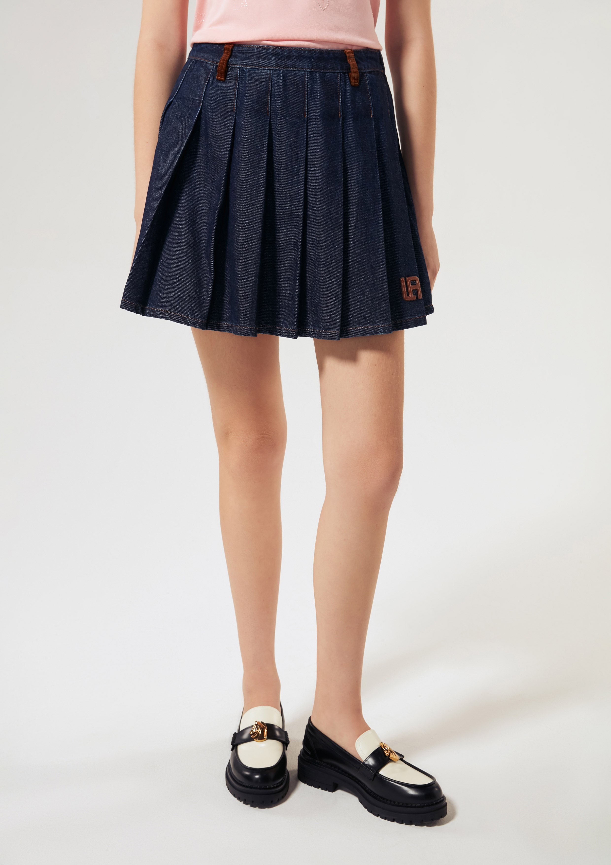 กระโปรงเดนิมสั้นอัดพลีท คอลเลกชัน Basic Denim