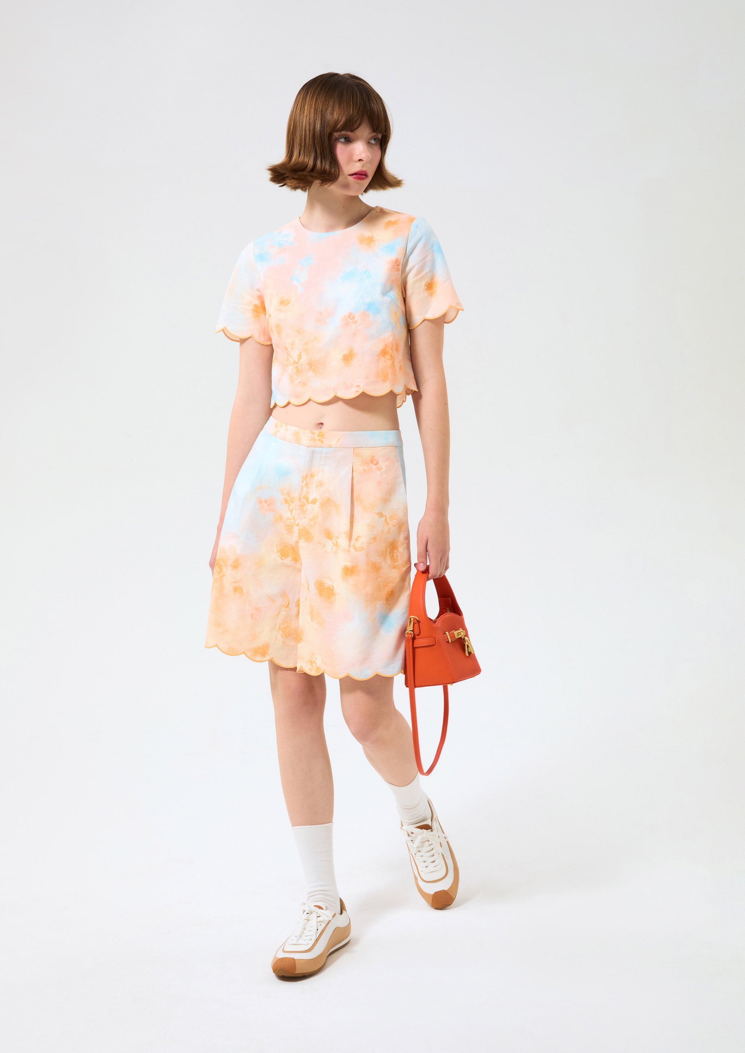 กางเกงขาสั้นขอบลอนพิมพ์ลาย คอลเลกชัน Rosewood Fleur