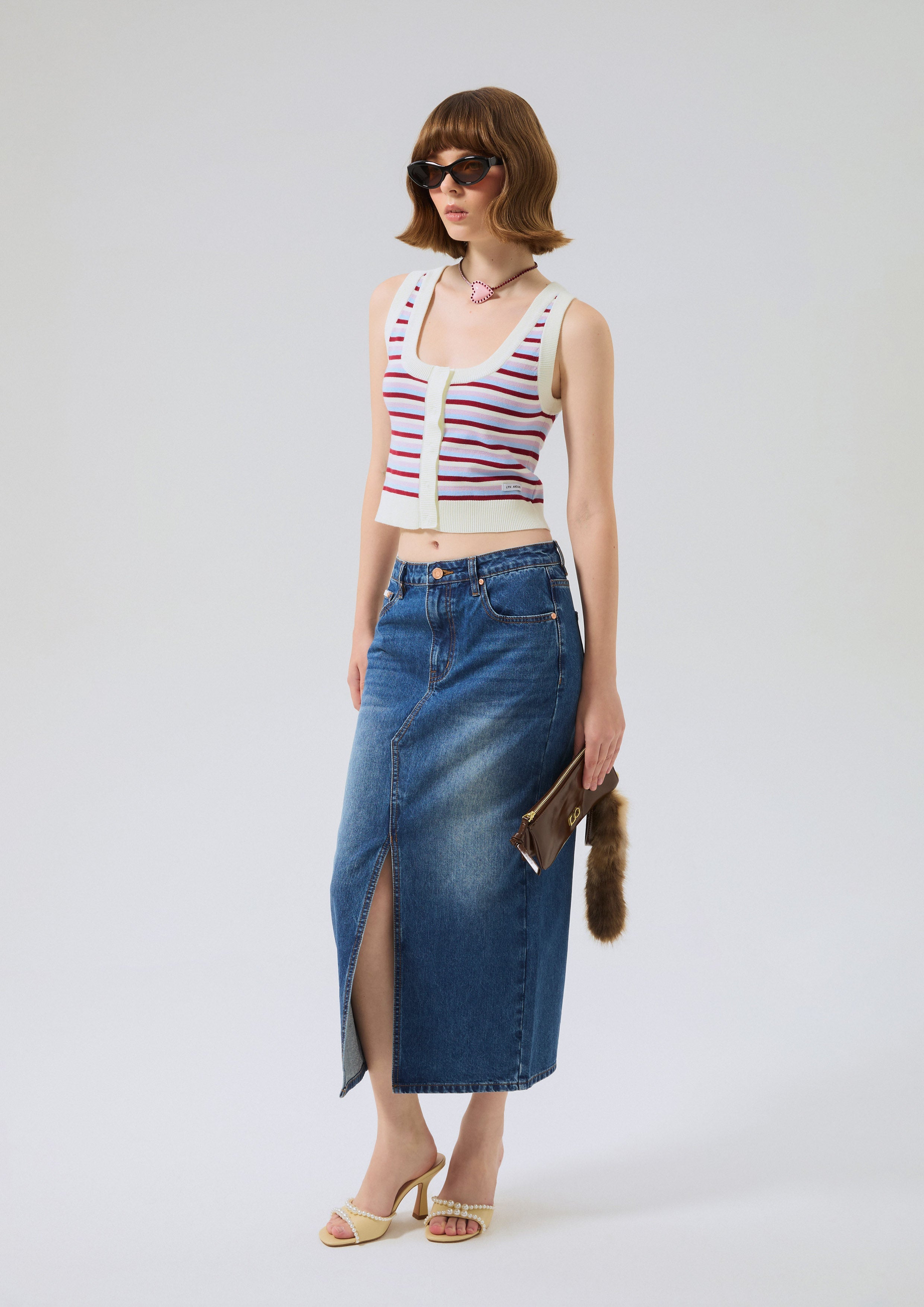 เสื้อครอปผ้านิตลายทาง คอลเลกชัน Miracle Voyard