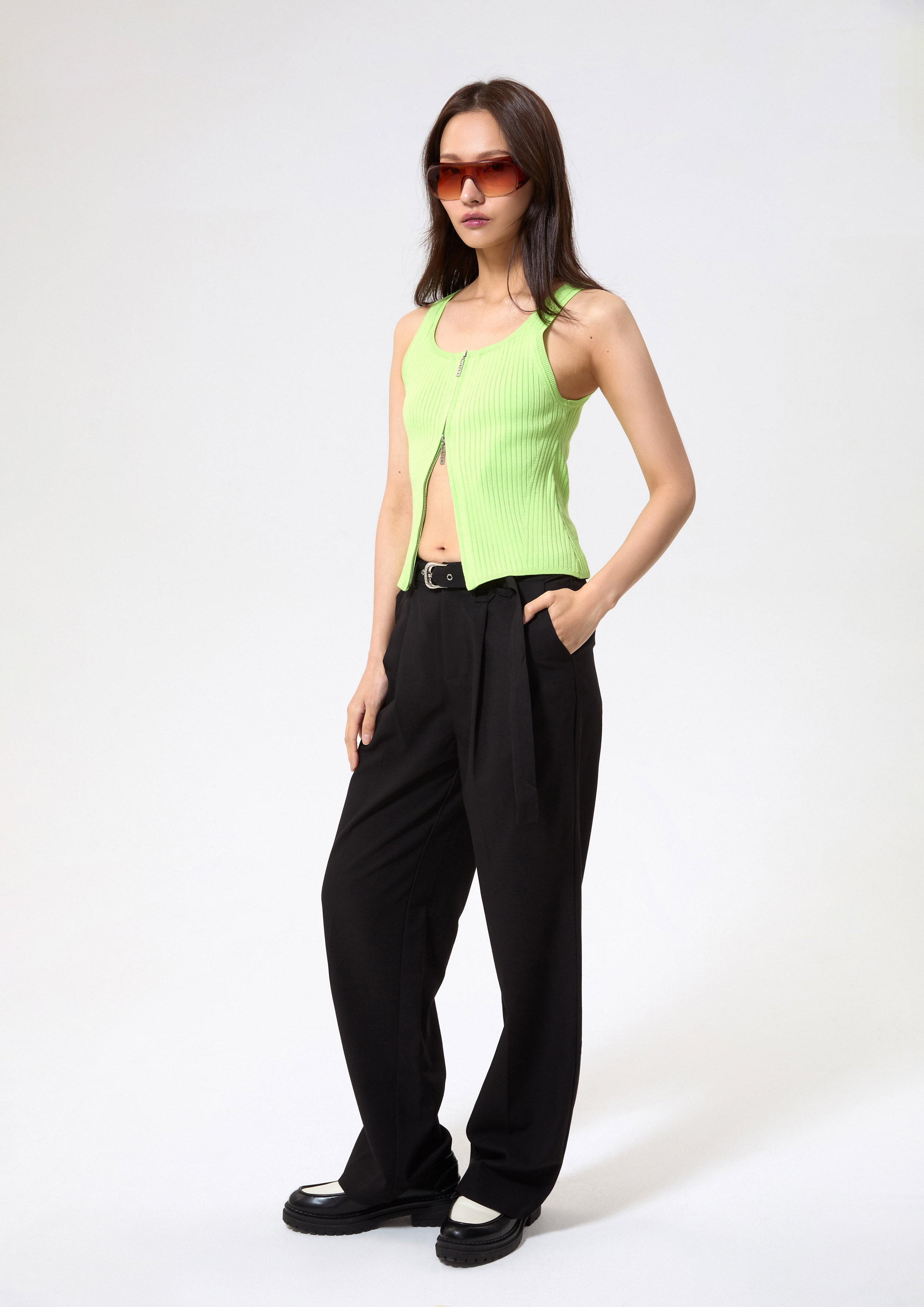 เสื้อกล้ามผ้านิตแต่งซิปหน้า คอลเลกชัน Play Spell