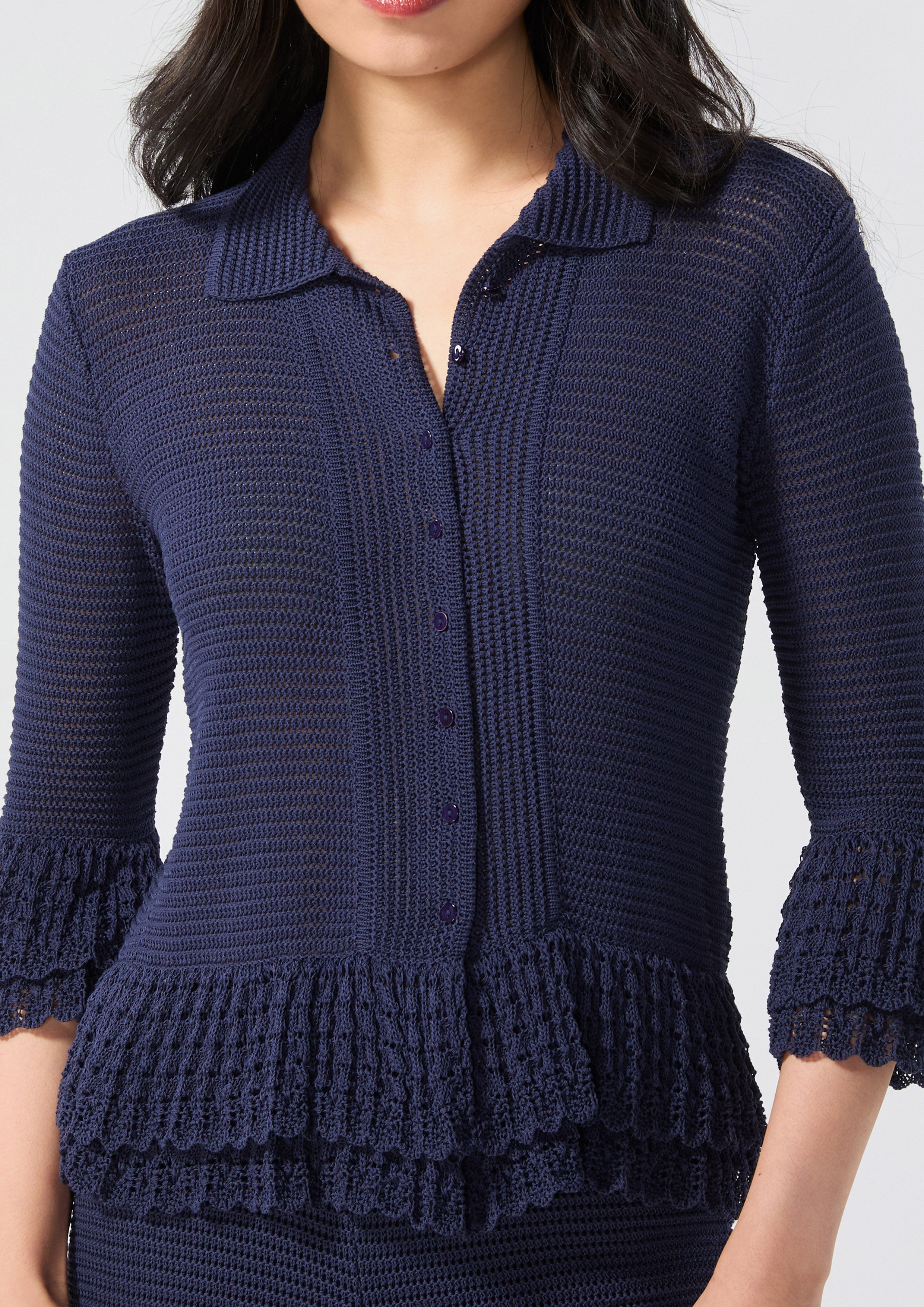 เสื้อเบล้าส์นิตแต่งลูกไม้ คอลเลกชัน Neon Dreams