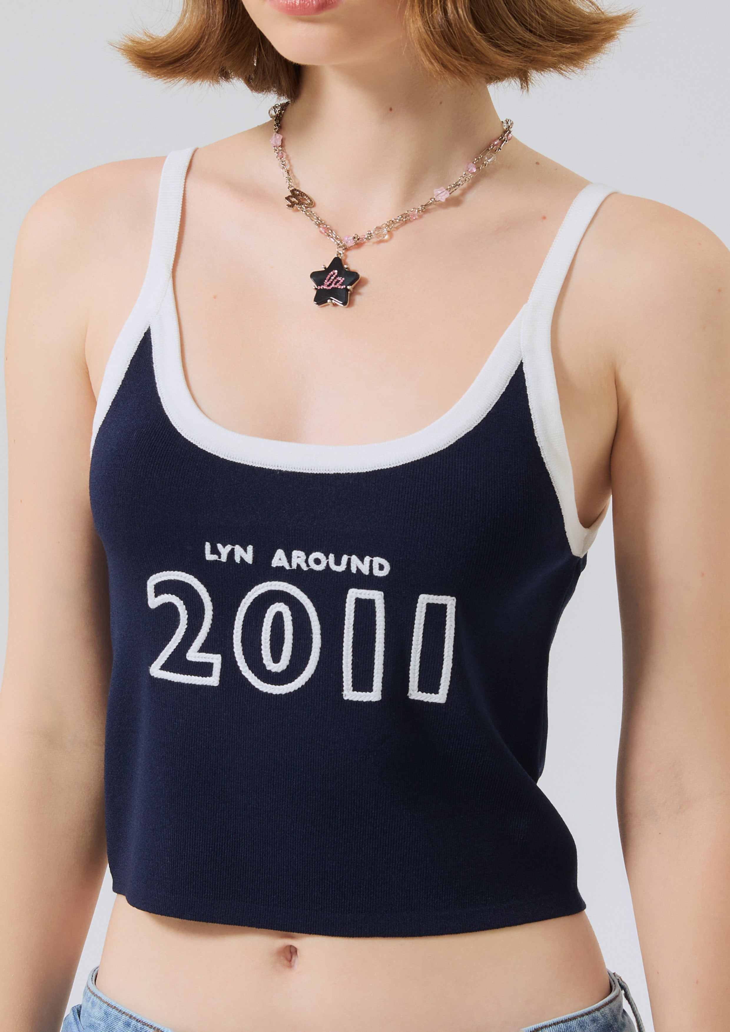 เสื้อครอปสายเดี่ยวปักโลโก้ คอลเลกชัน Speed Voyard