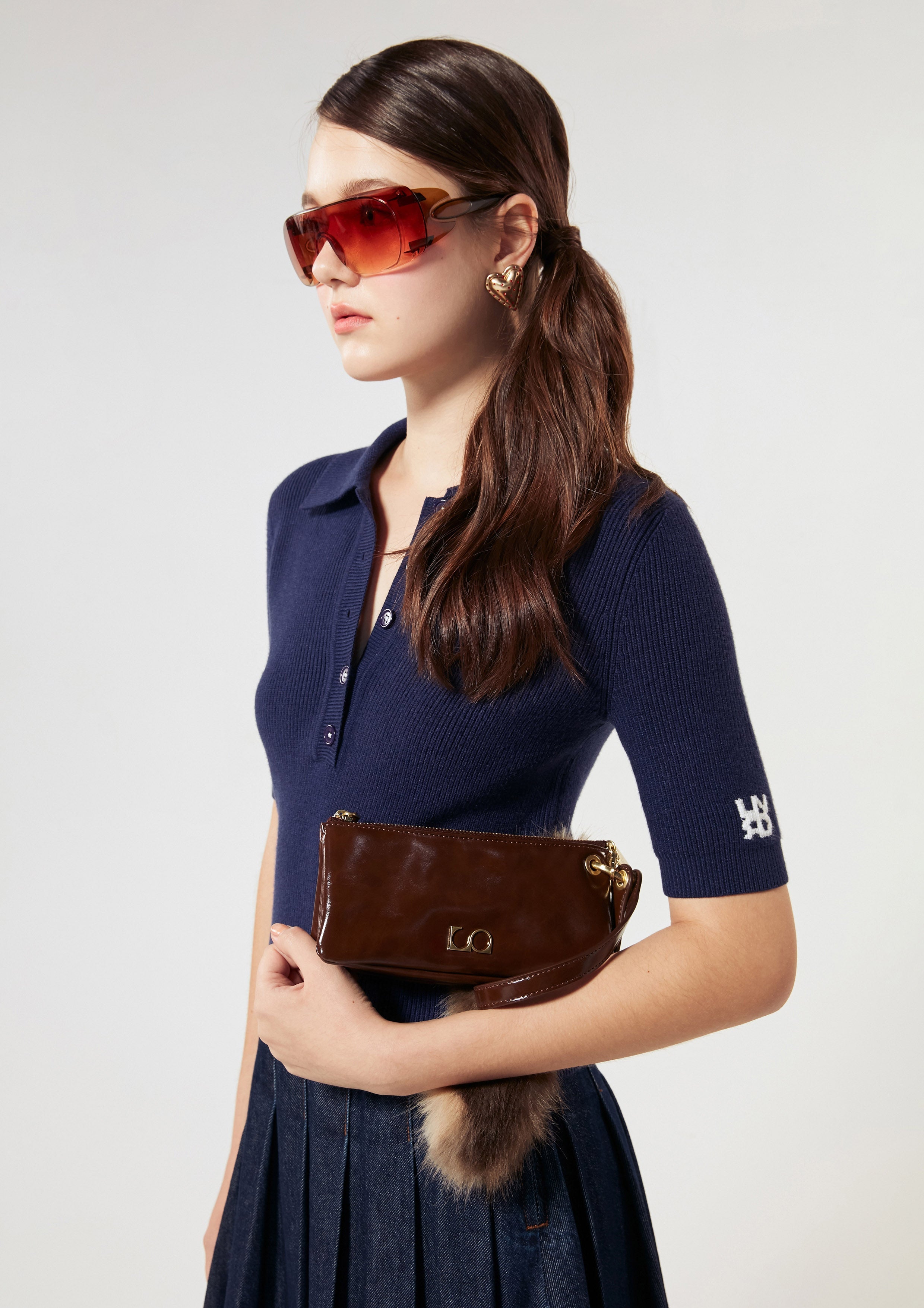 เสื้อนิตแขนสั้นปักโลโก้ คอลเลกชัน Miracle Voyard