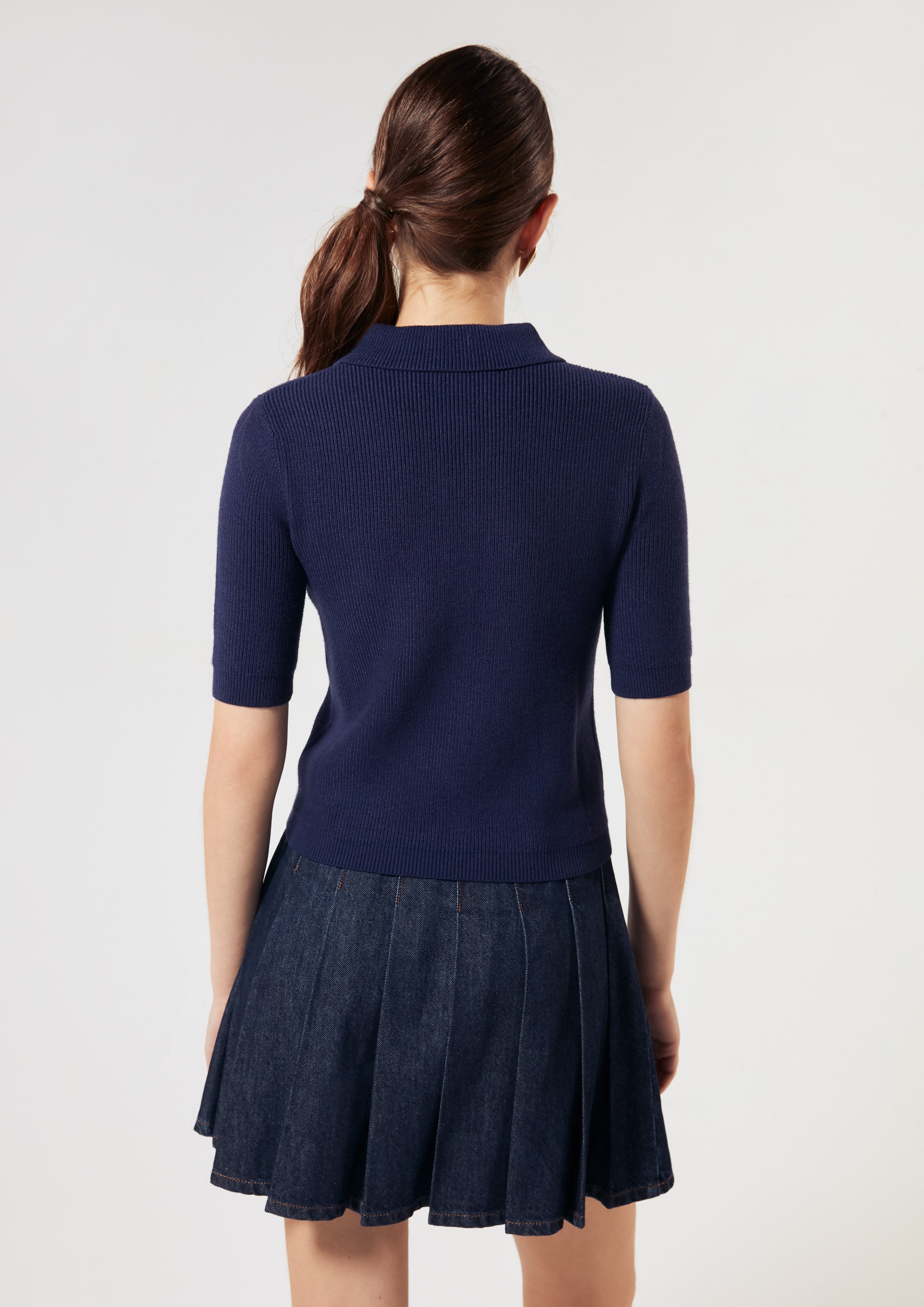 เสื้อนิตแขนสั้นปักโลโก้ คอลเลกชัน Miracle Voyard