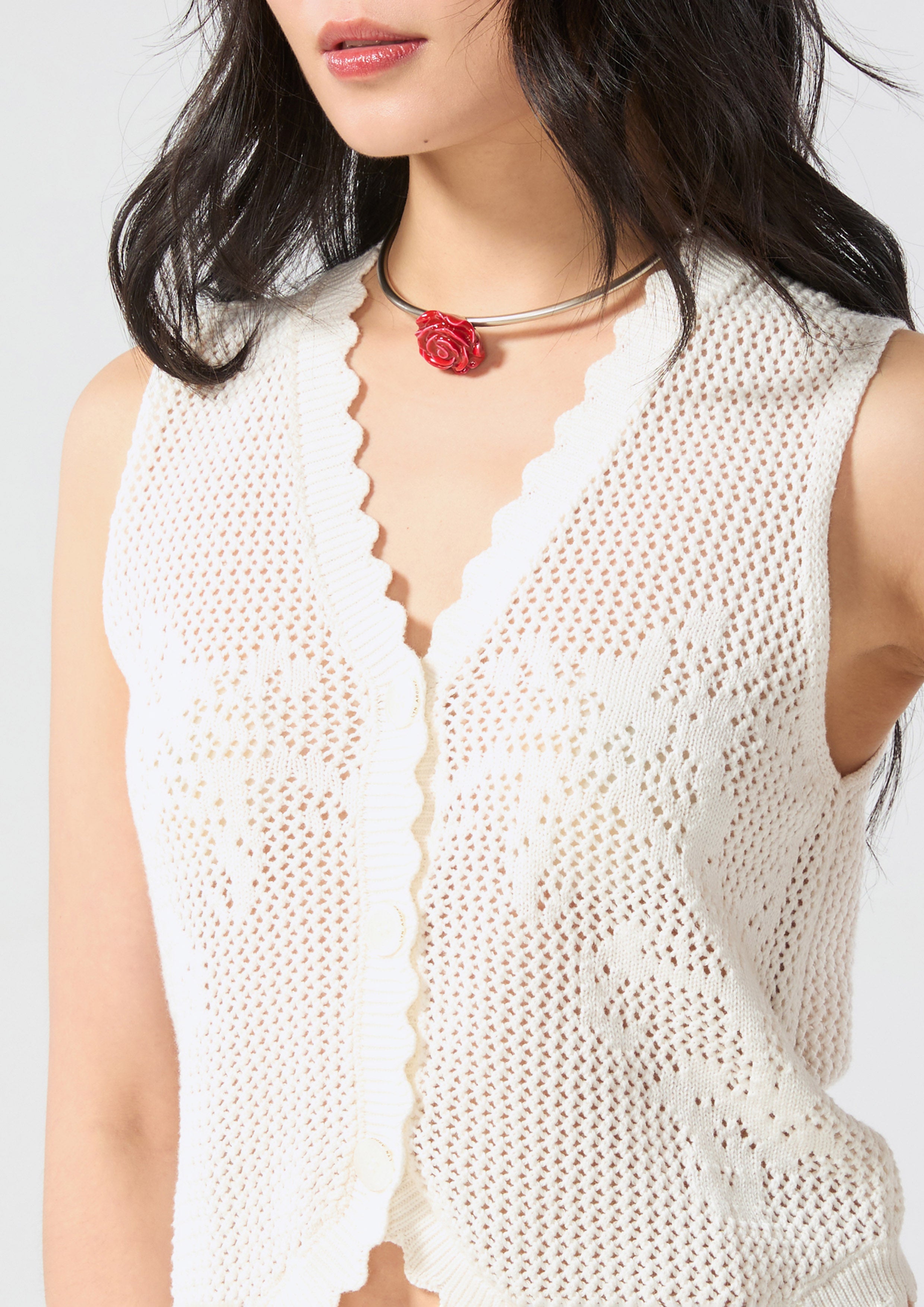 เสื้อกั๊กผ้านิตแต่งขอบลอน คอลเลกชัน Rodeo Rose