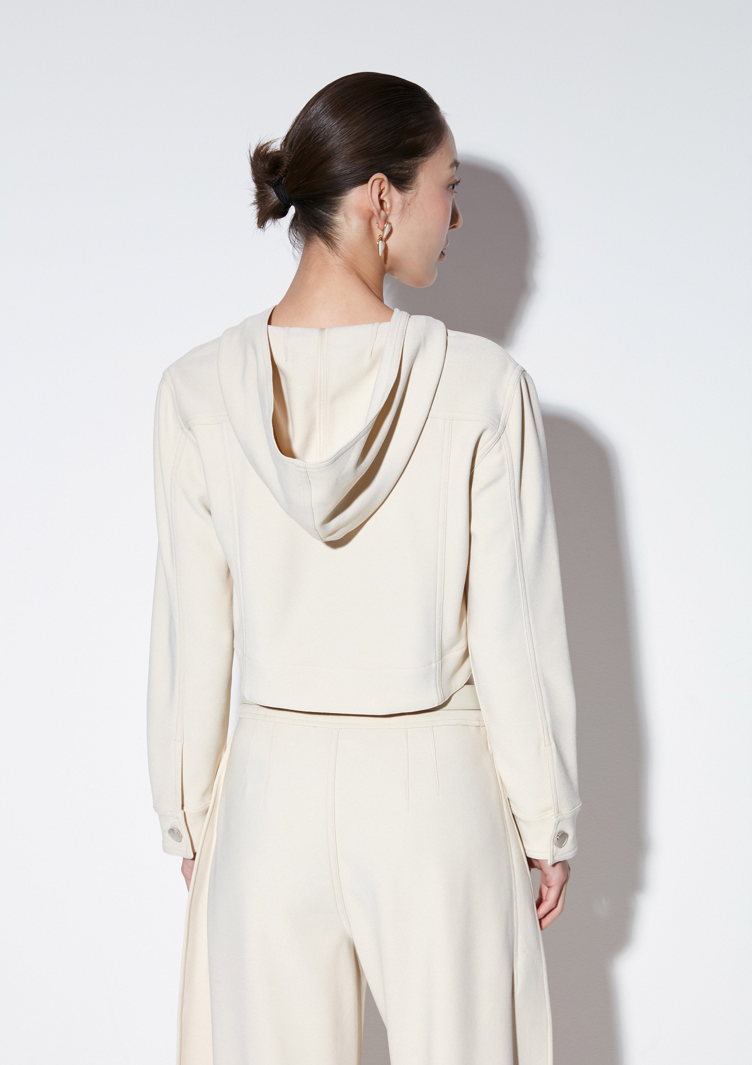 แจ็คเก็ตฮูดครอป คอลเลกชัน Texture Club