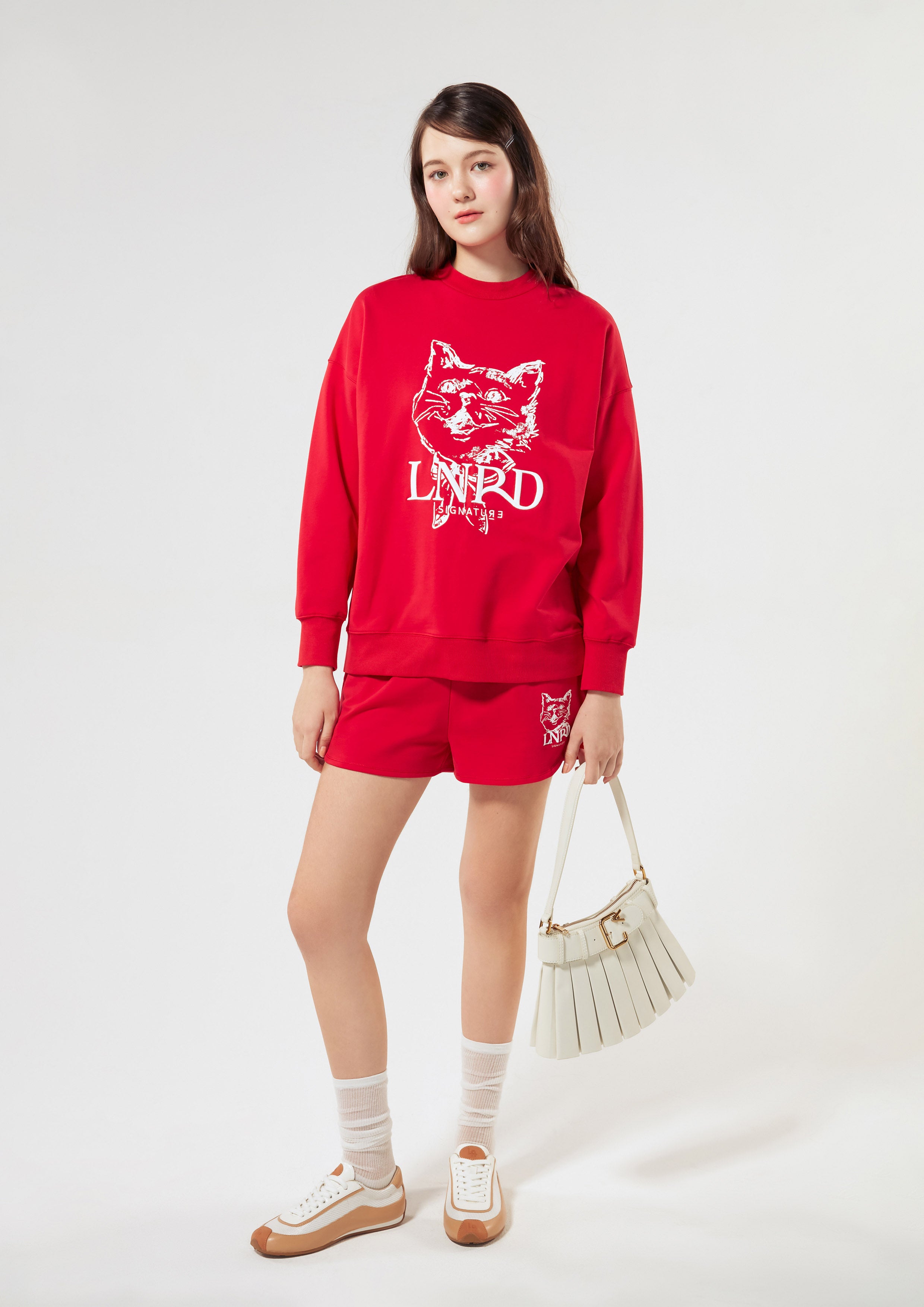 เสื้อพูลโอเวอร์แขนยาว พิมพ์ลายแมว ปักโลโก้ คอลเลกชัน LNRD Signature