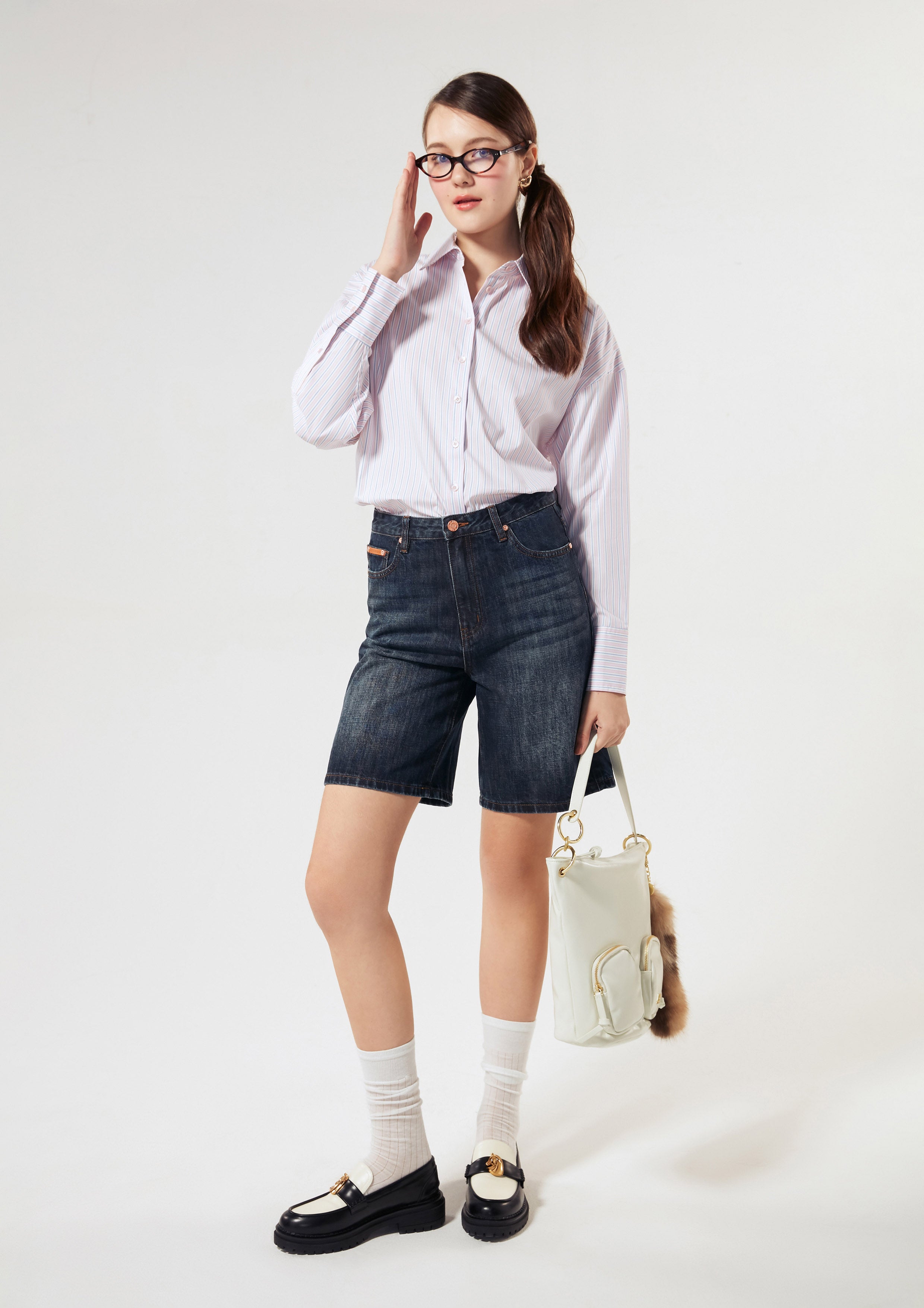 เสื้อเชิ้ตลายทาง ปักโลโก้ คอลเลกชัน LNRD Signature