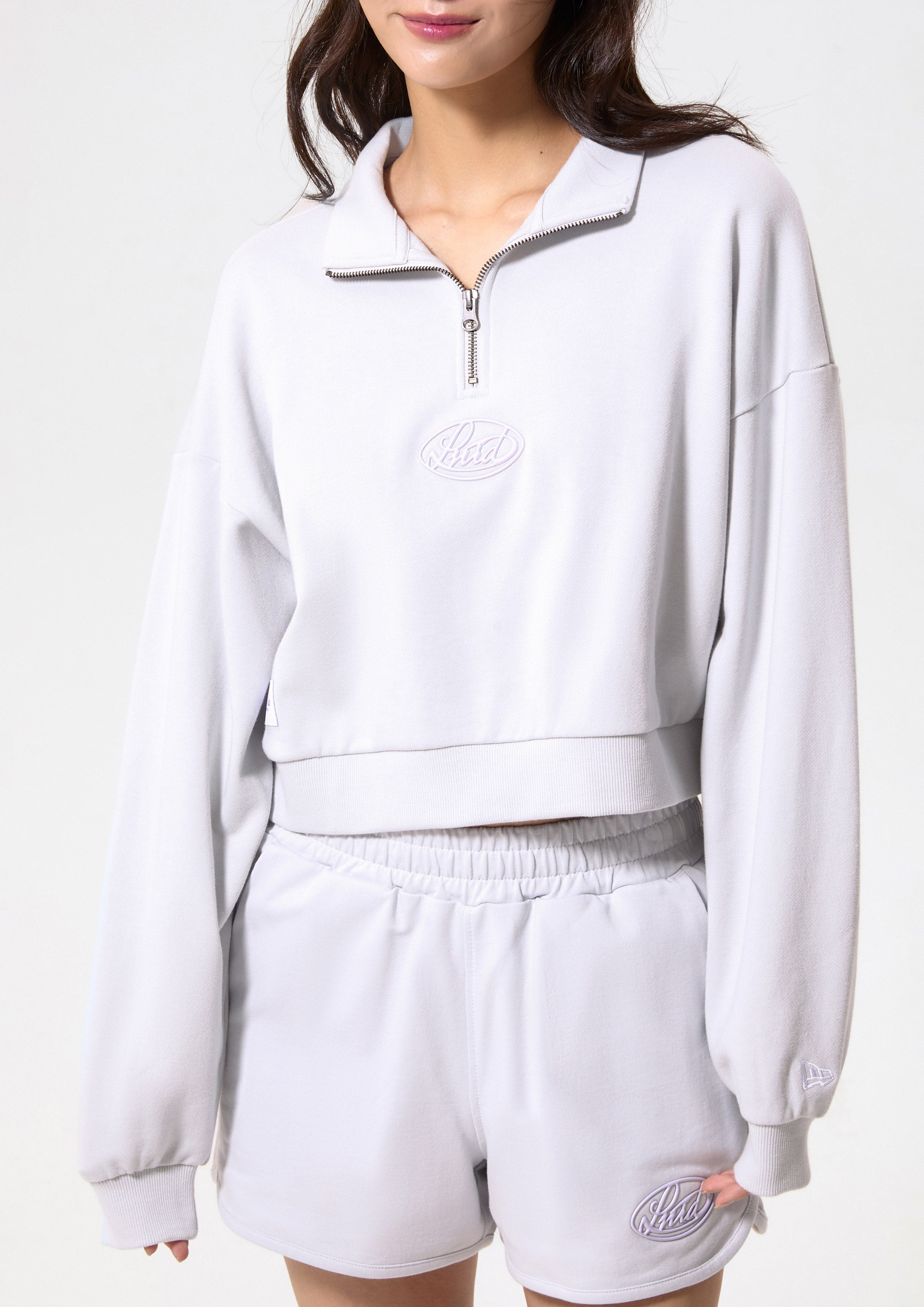 เสื้อพูลโอเวอร์แขนยาวปักโลโก้ คอลเลกชัน LA x New Era