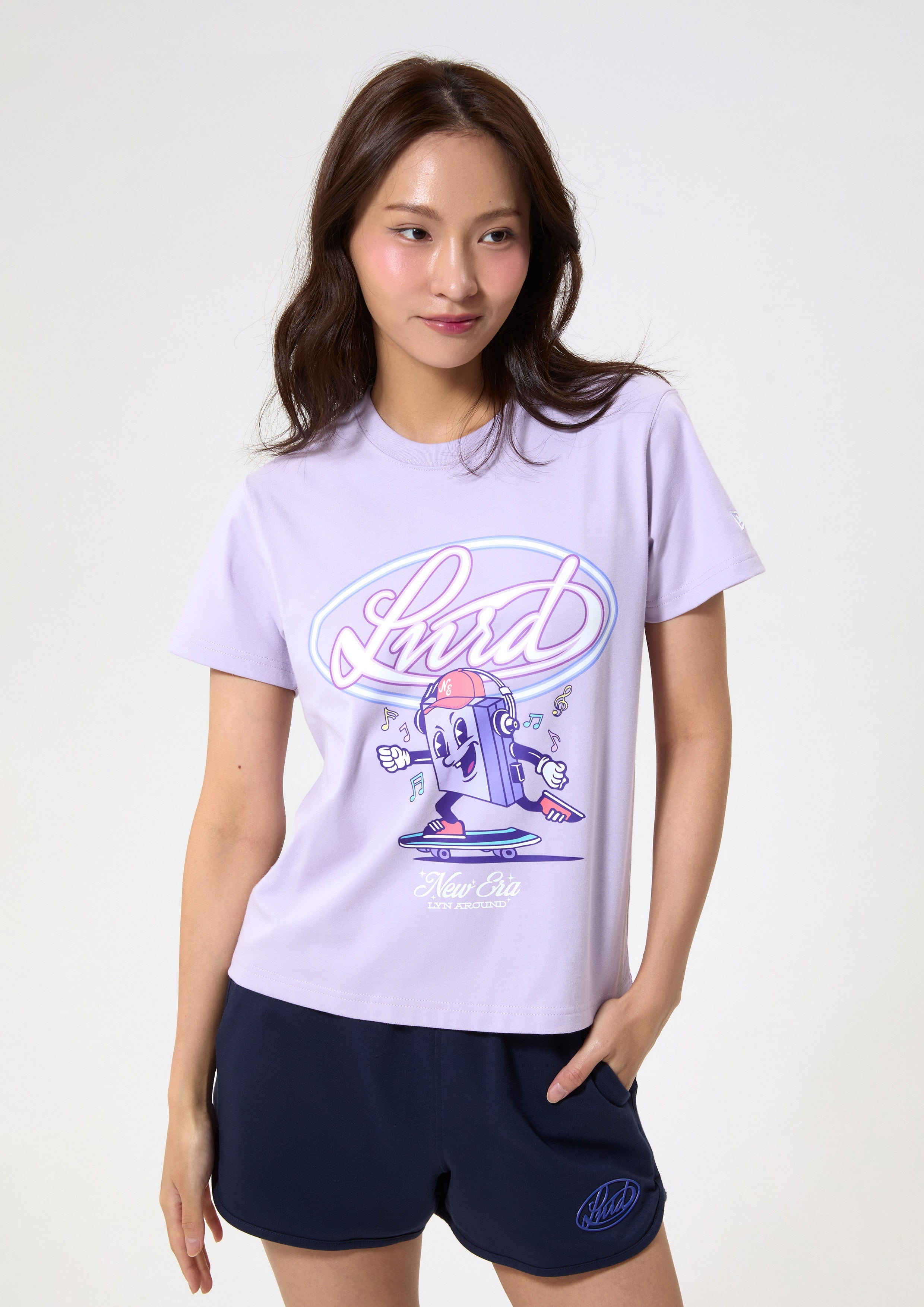 เสื้อยืดแขนสั้นพิมพ์ลายโลโก้นีออน คอลเลกชัน LA x New Era