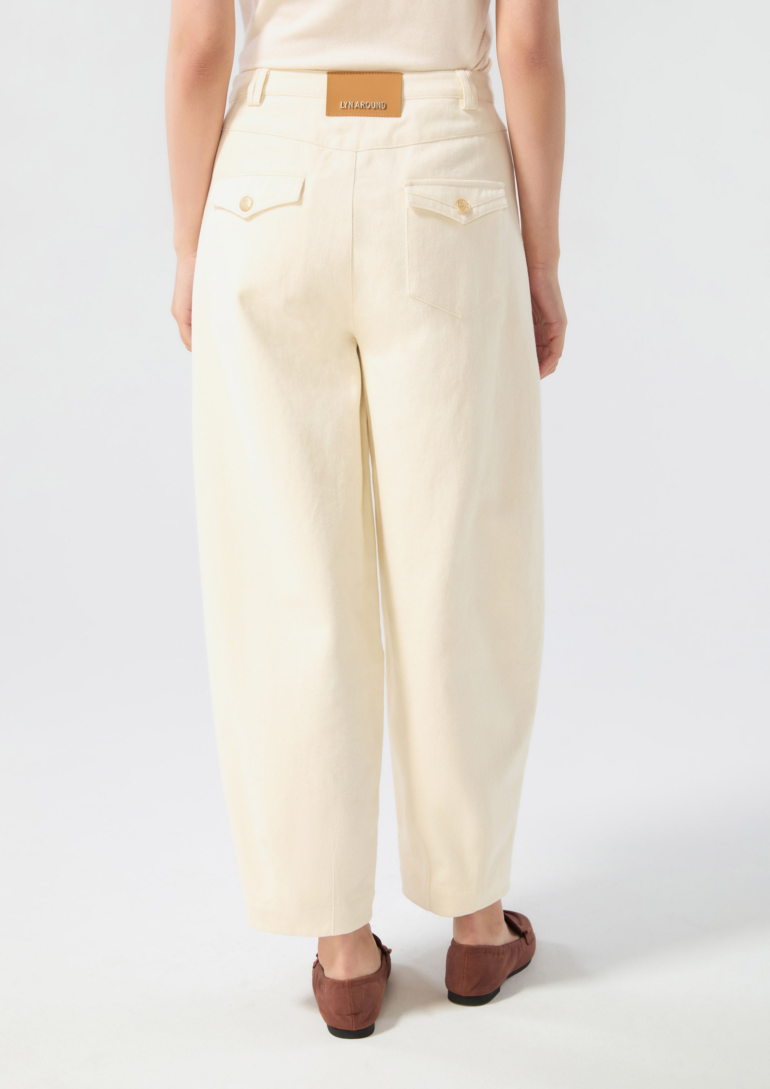 กางเกงเดนิมขายาวทรงบาเรล คอลเลกชัน Blossom Elegance