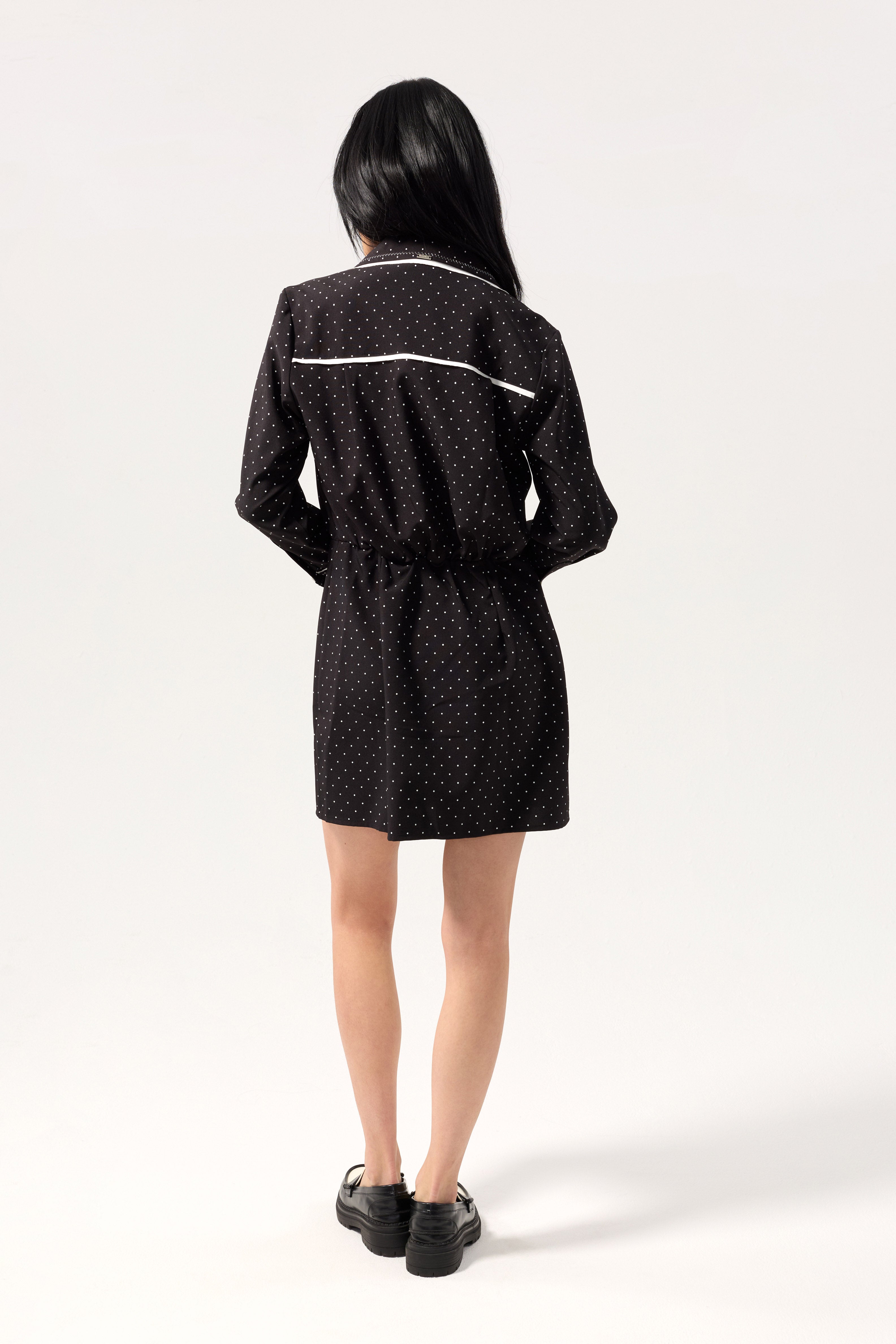 เดรสสั้นแขนยาวลายโพลกาดอต คอลเลกชัน Working on Board