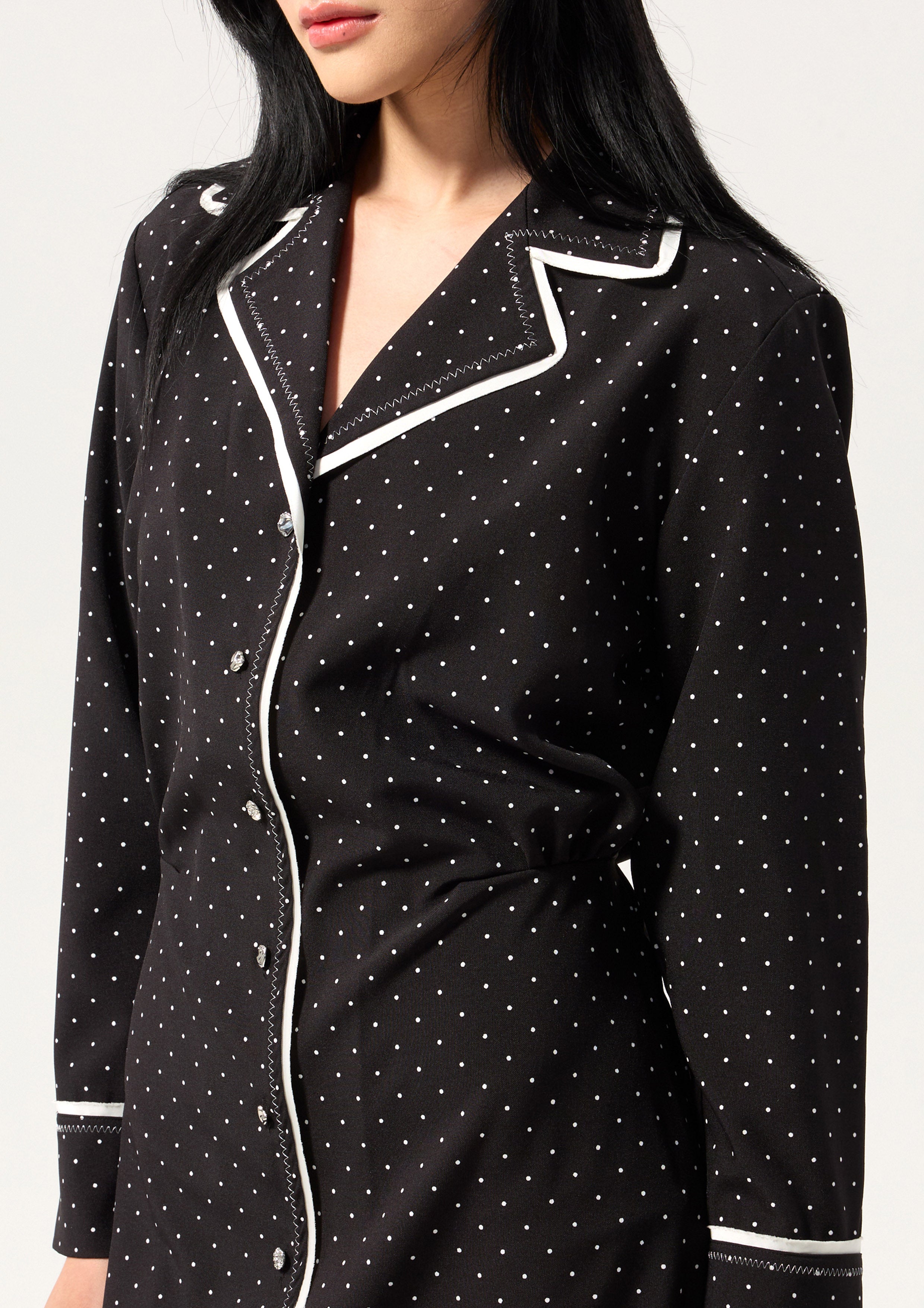 เดรสสั้นแขนยาวลายโพลกาดอต คอลเลกชัน Working on Board