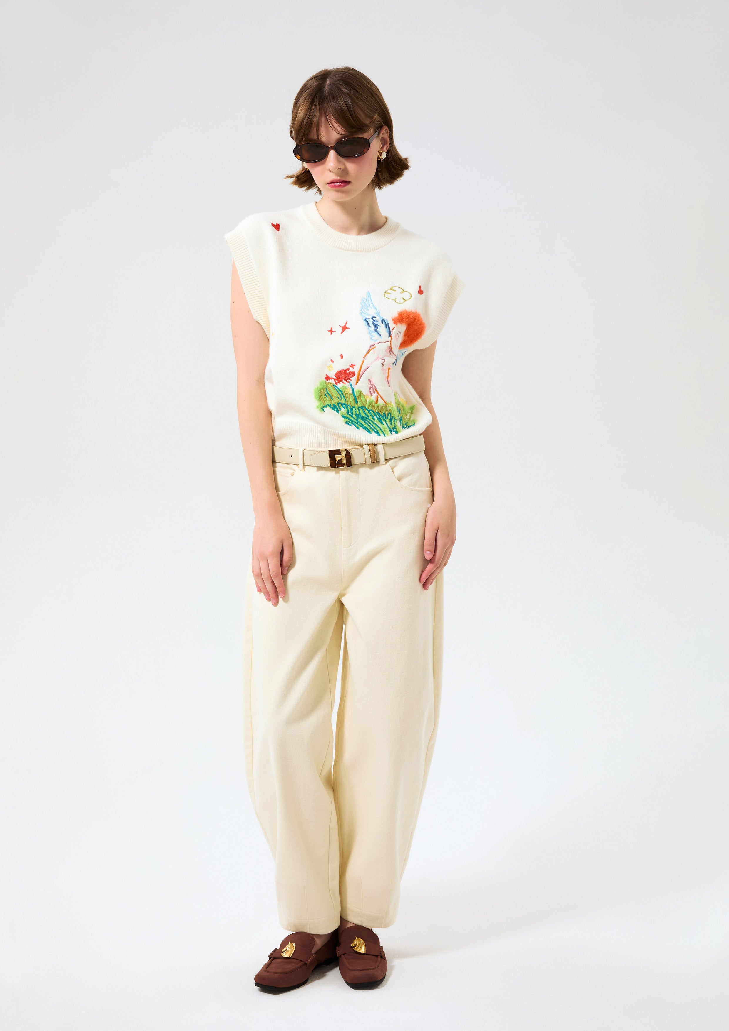 เสื้อกั๊กผ้านิตปักลาย คอลเลกชัน Cruise to the Full Bloom