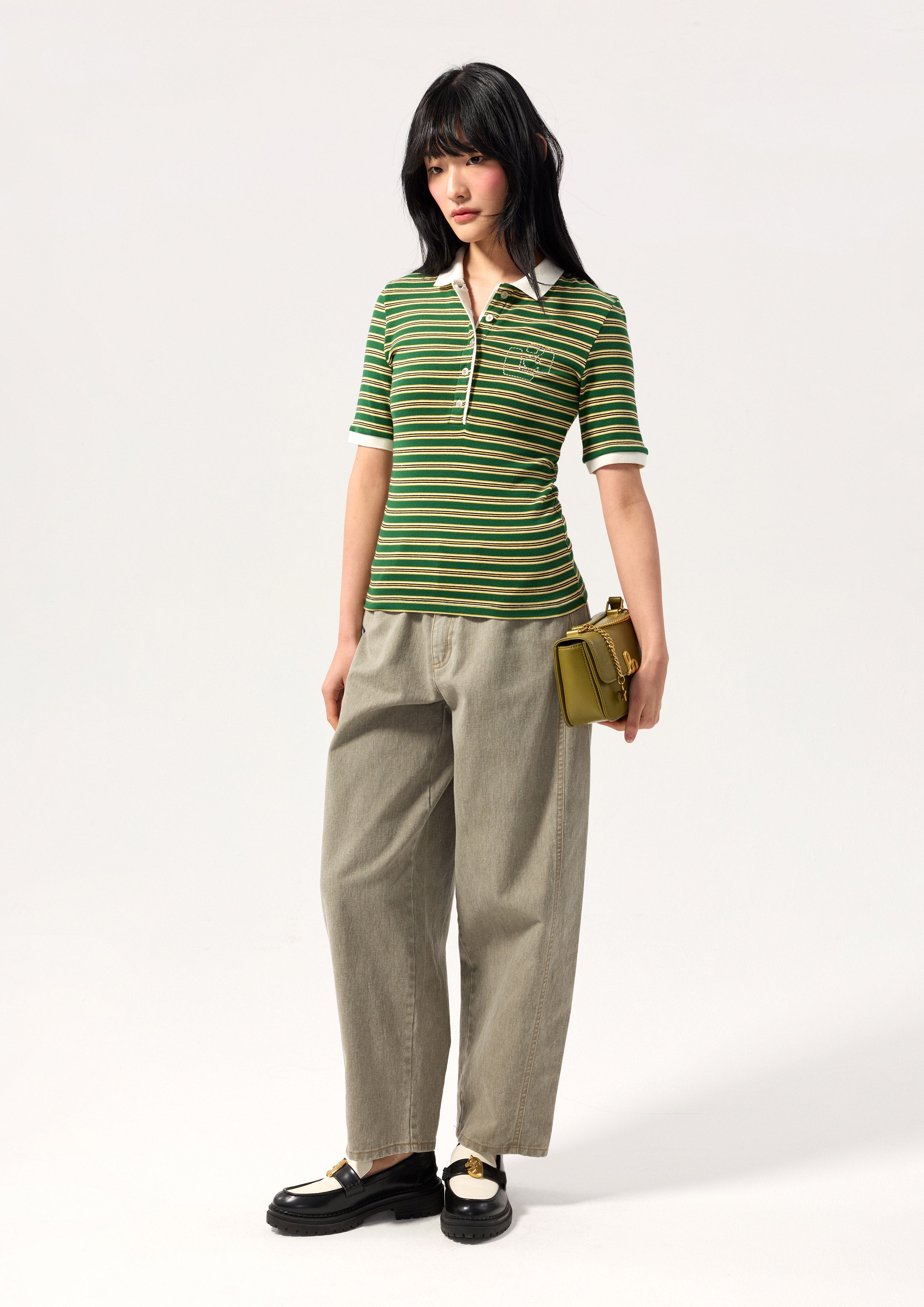 เสื้อโปโลลายทางปักโลโก้ คอลเลกชัน Play Spell