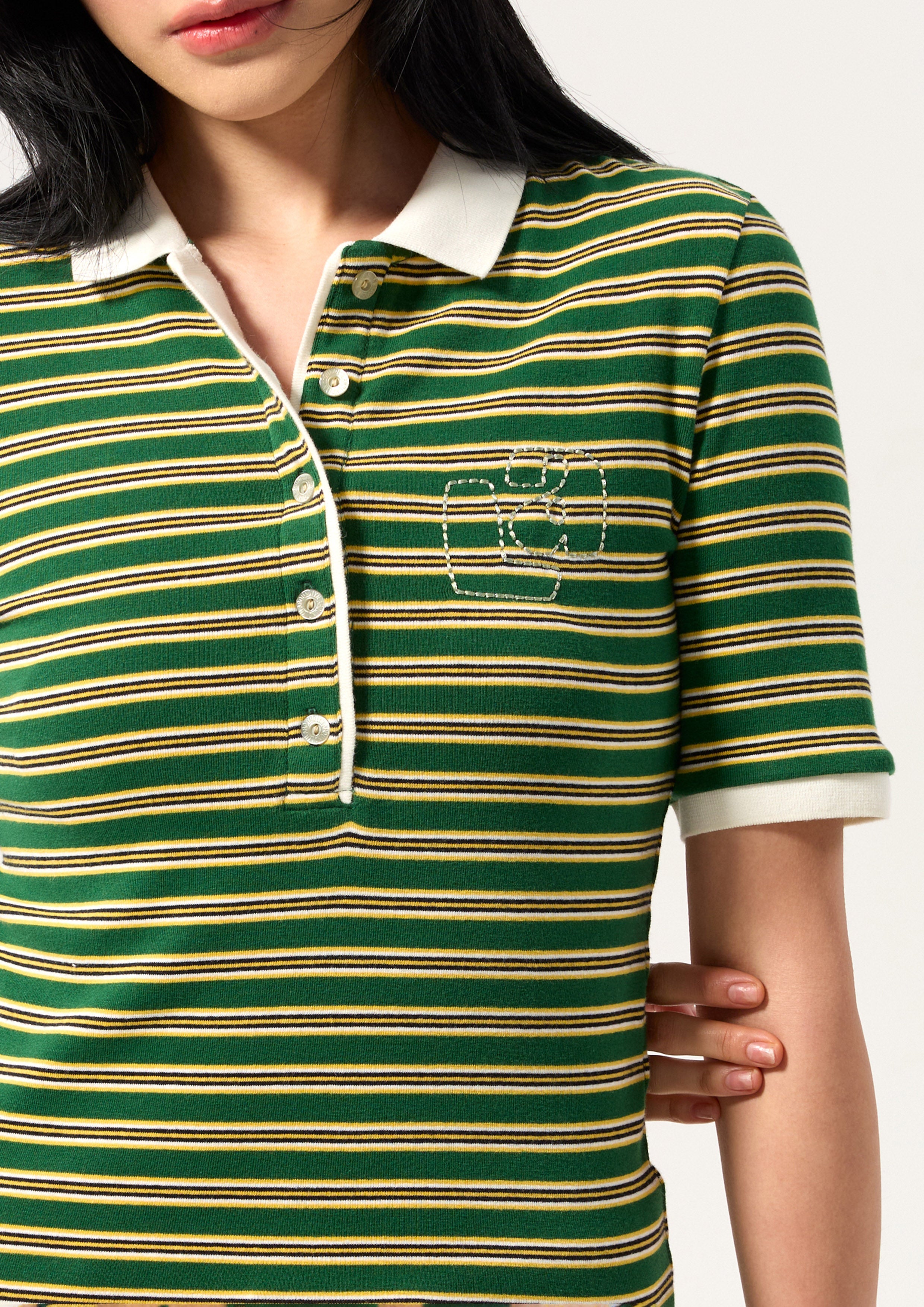 เสื้อโปโลลายทางปักโลโก้ คอลเลกชัน Play Spell