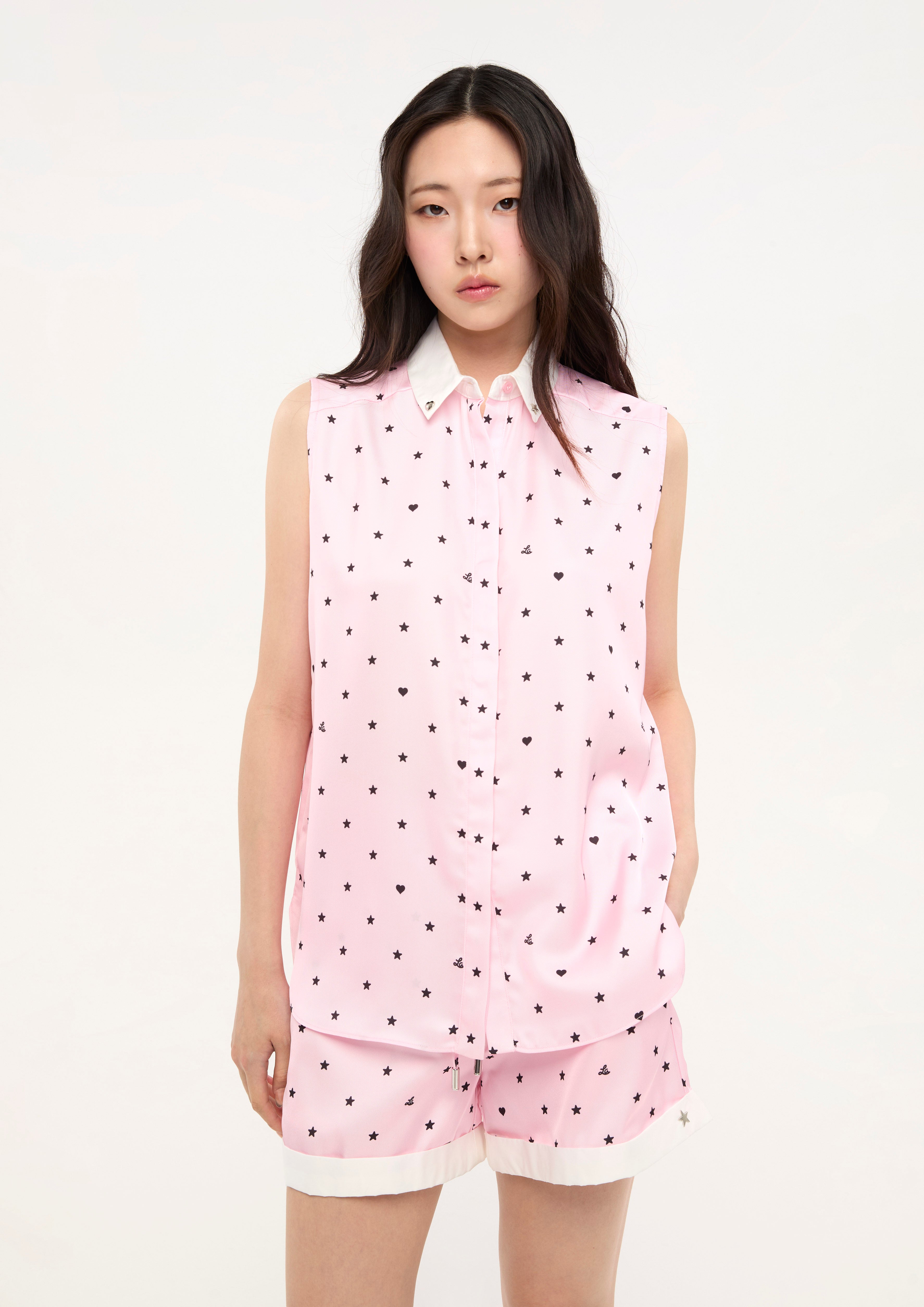 เสื้อเชิ้ตแขนกุดพิมพ์ลาย คอลเลกชัน Sweet Nothing