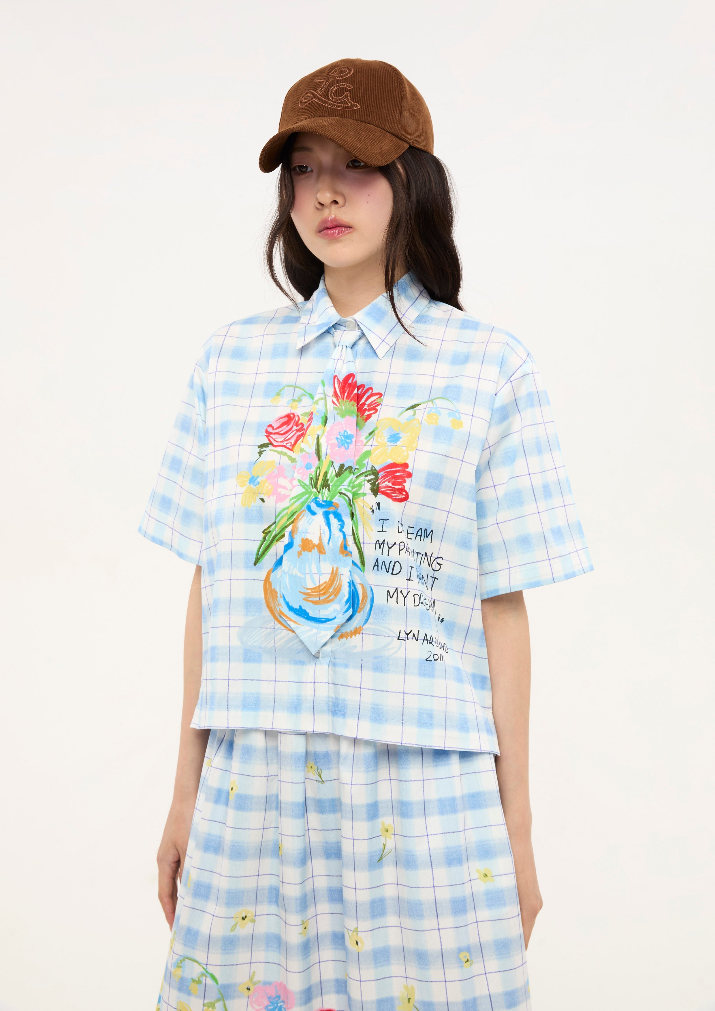 เสื้อเชิ้ตแขนสั้นลายตารางพิมพ์ลายดอกไม้ คอลเลกชัน You Are Magic