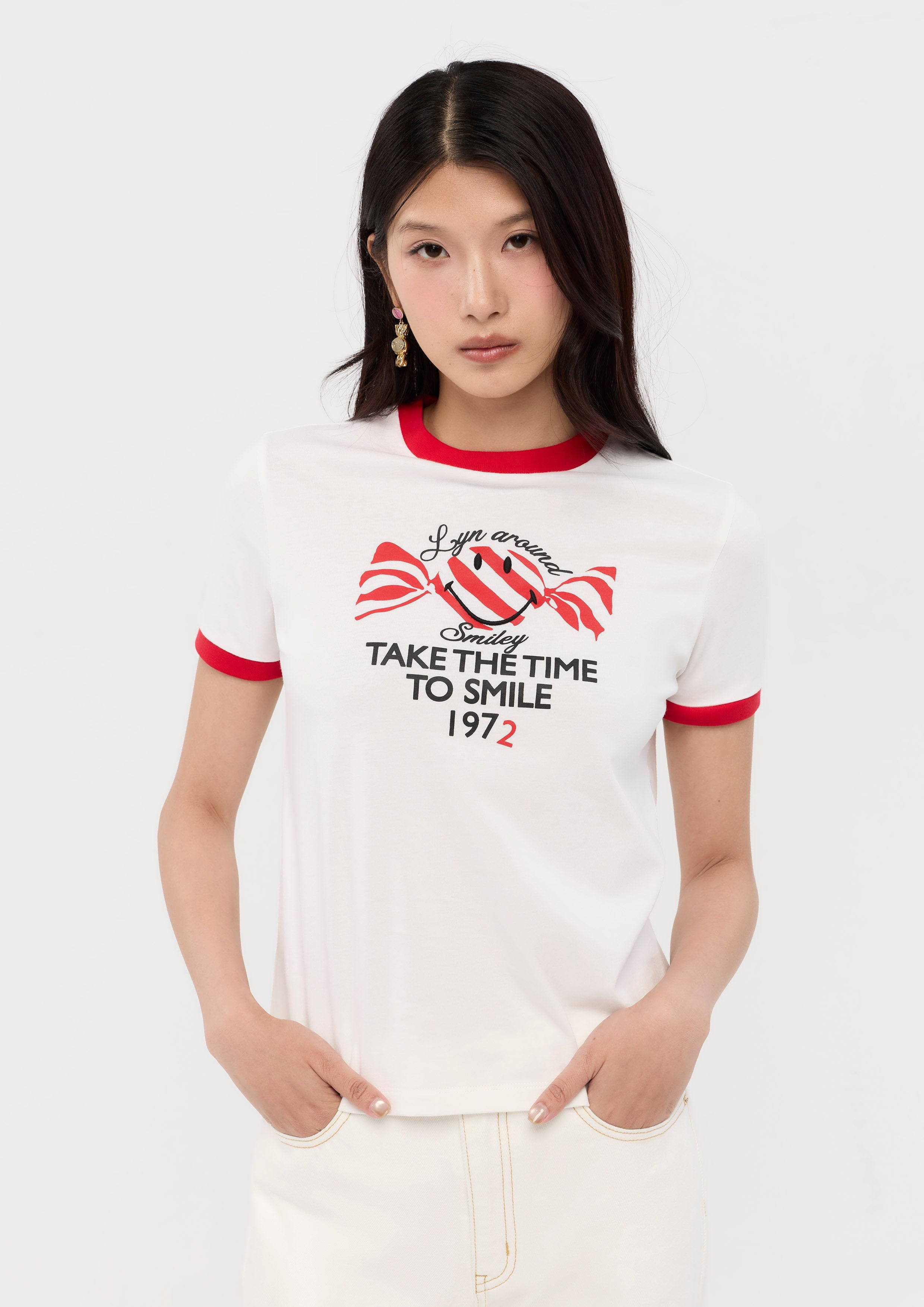 Print Contrast Trim T-Shirt Lyn around x SMILEY