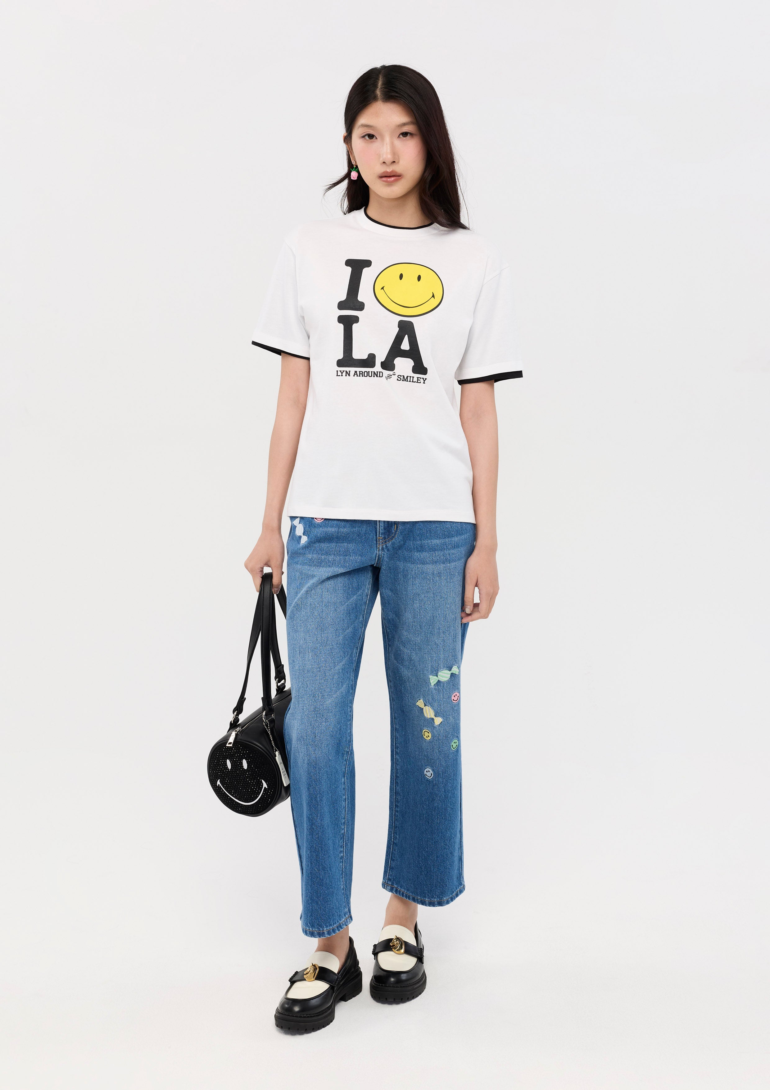 เสื้อยืดแขนสั้นพิมพ์ลาย คอลเลกชัน Lyn around x SMILEY