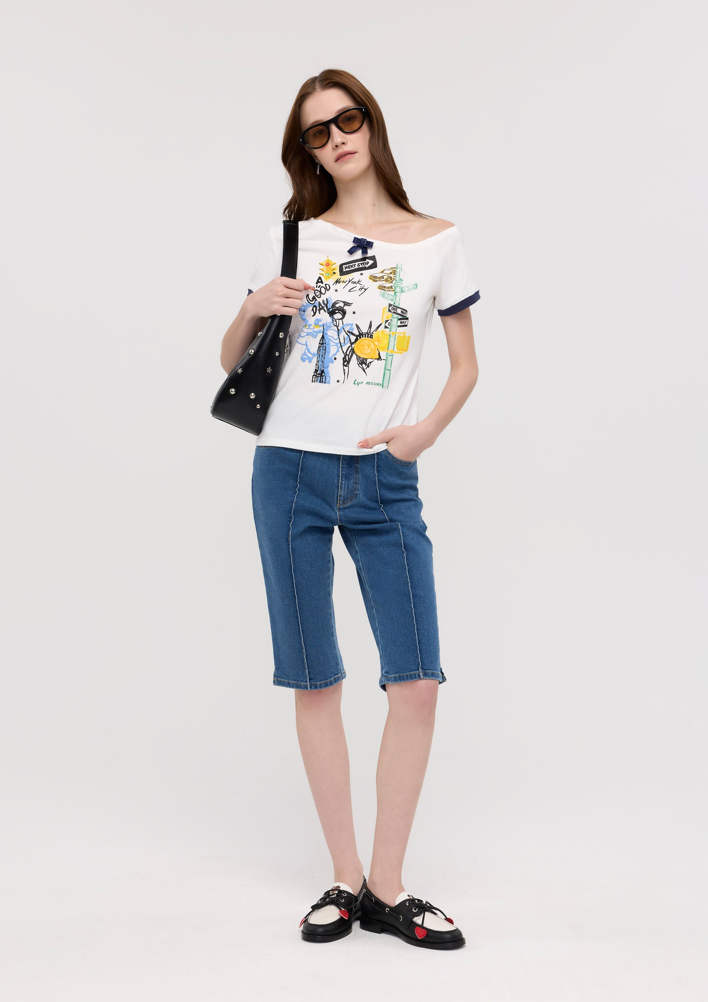 เสื้อแขนสั้นปาดไหล่พิมพ์ลาย คอลเลกชัน Mild Moment