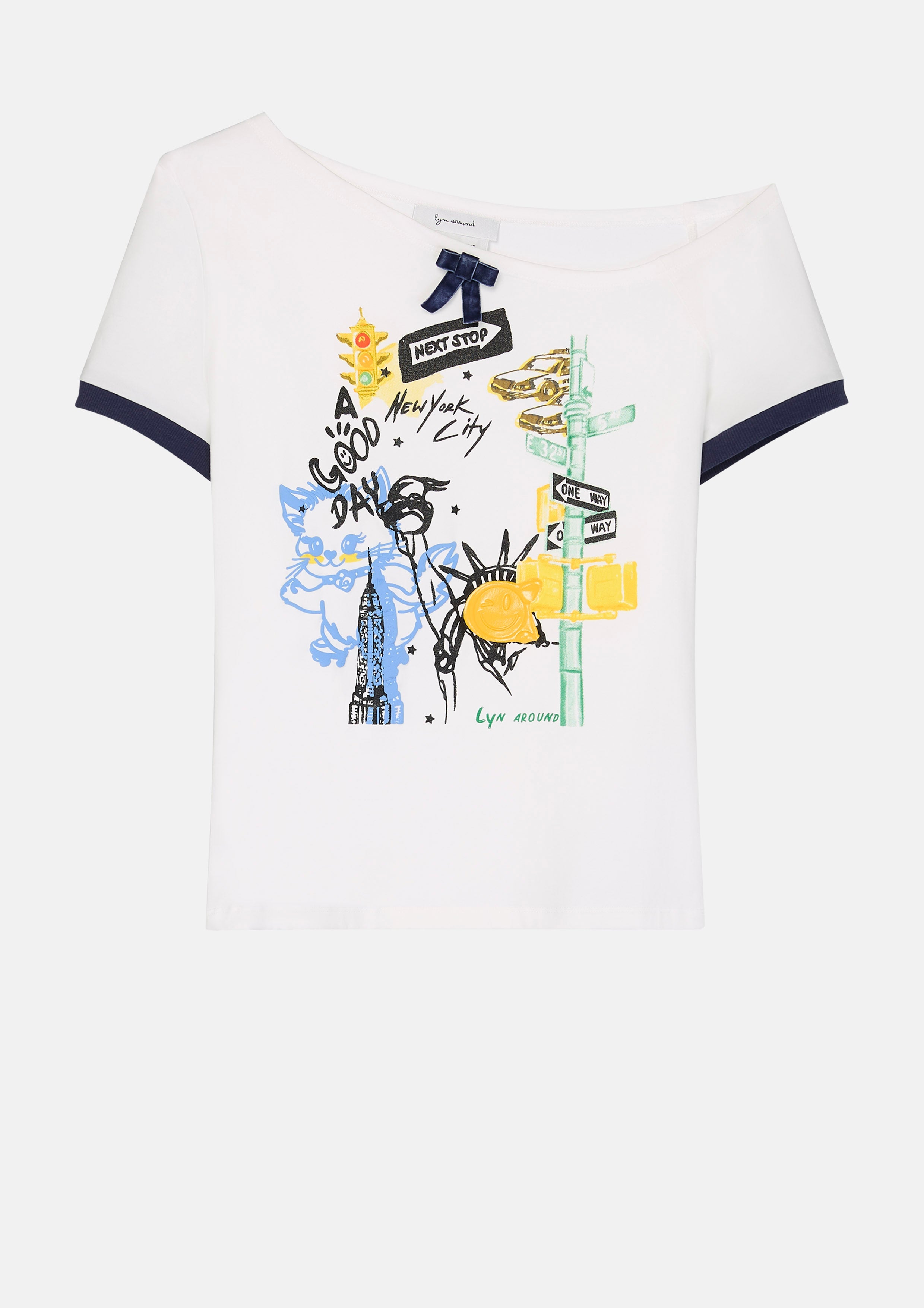เสื้อแขนสั้นปาดไหล่พิมพ์ลาย คอลเลกชัน Mild Moment