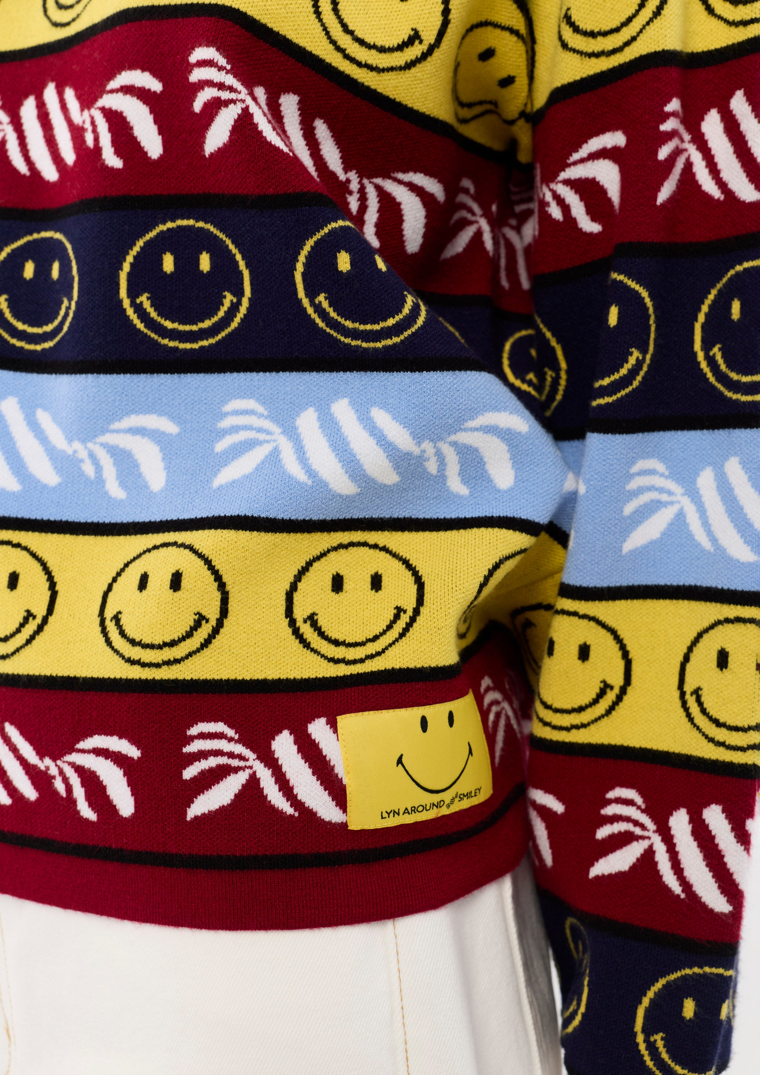 เสื้อโปโลแขนยาวปักลาย คอลเลกชัน Lyn around x SMILEY